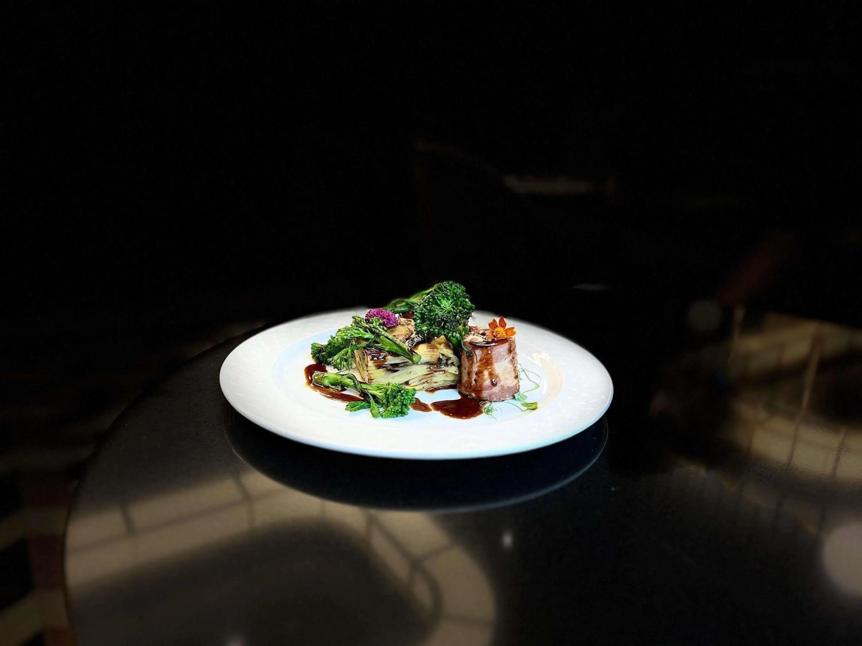 Restaurant/places to eat in The Crown Krakow Center - Handwritten Collection ACCOR