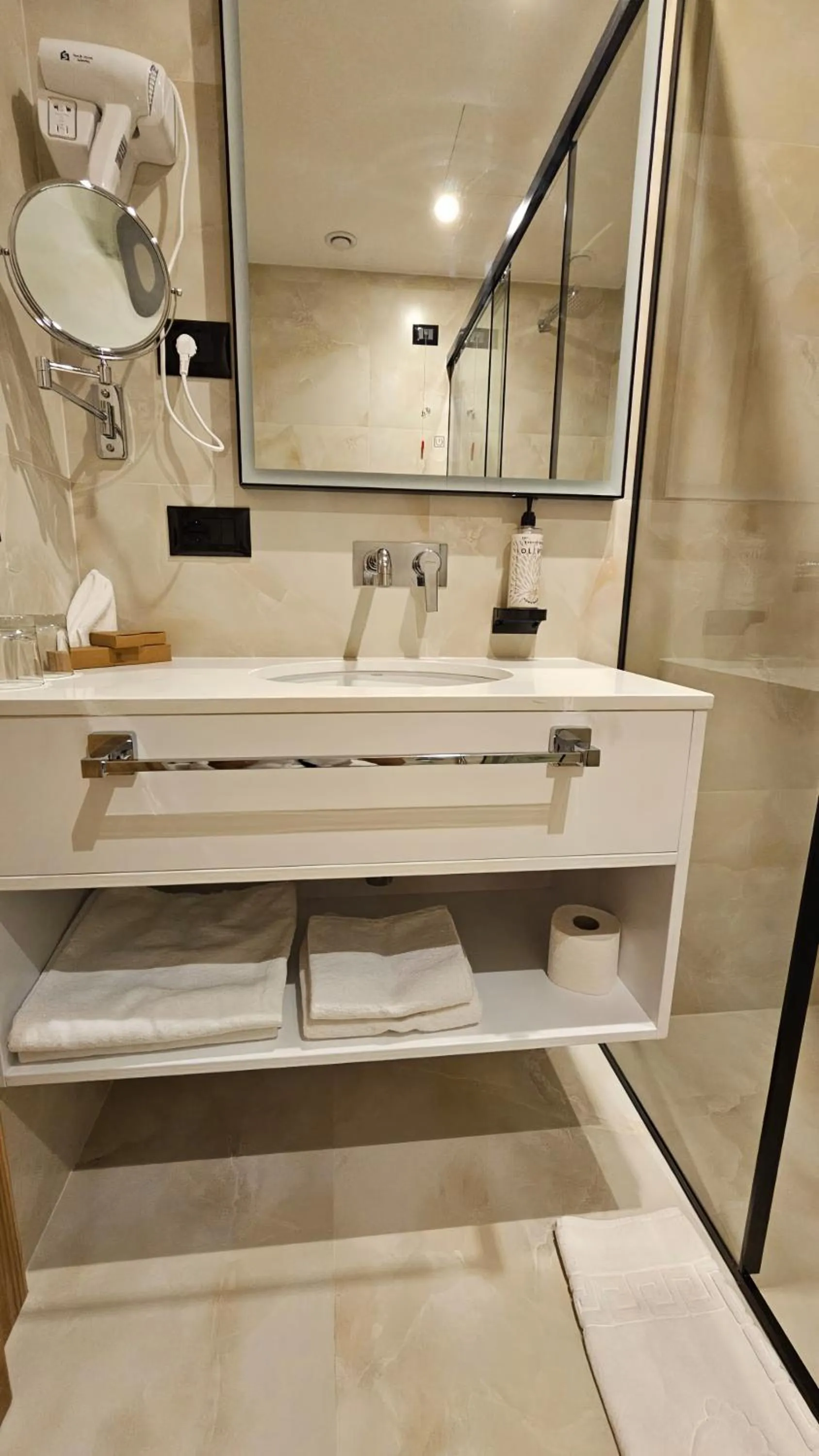 Bathroom in SIBB Hotel