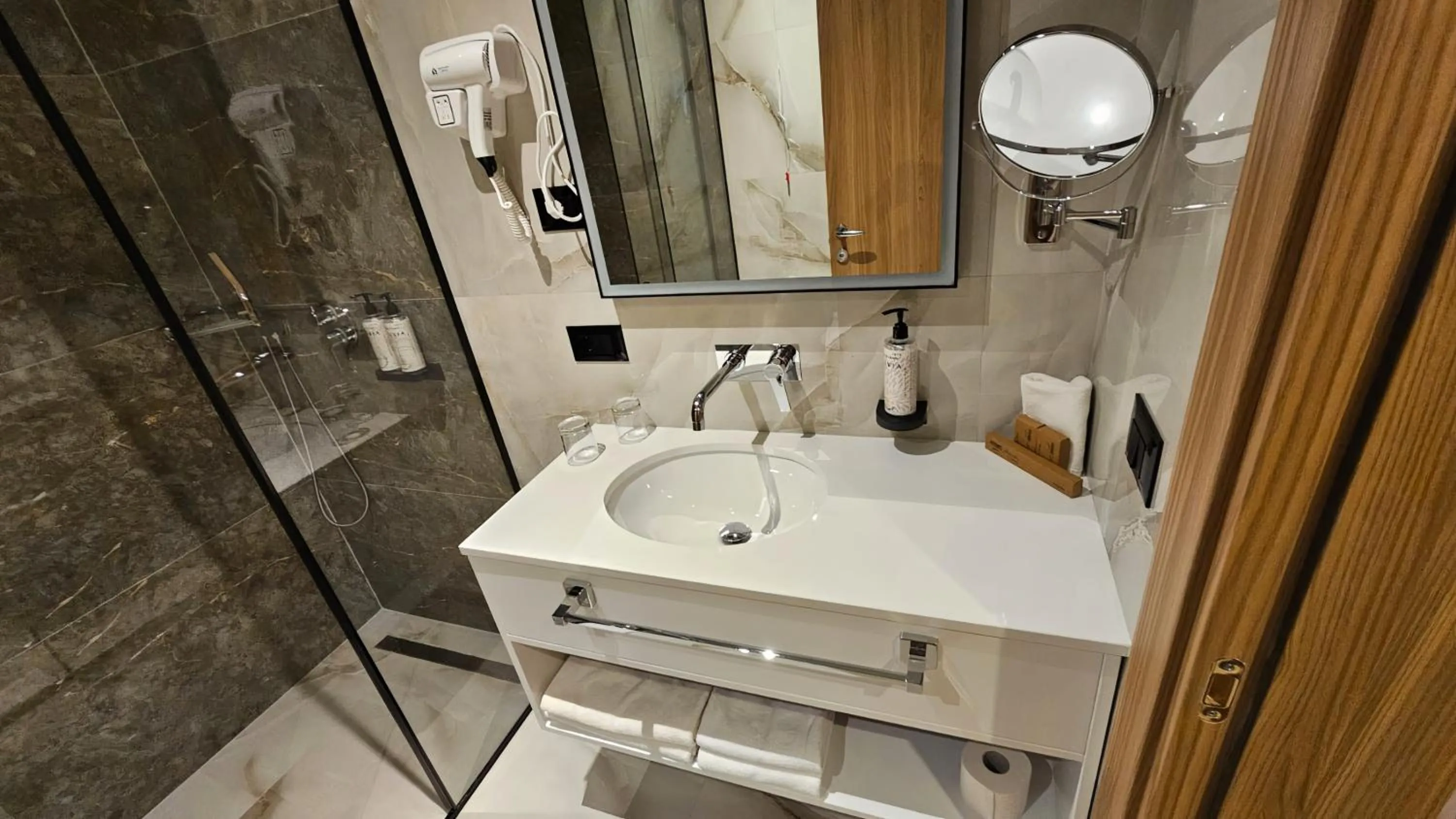 Bathroom in SIBB Hotel