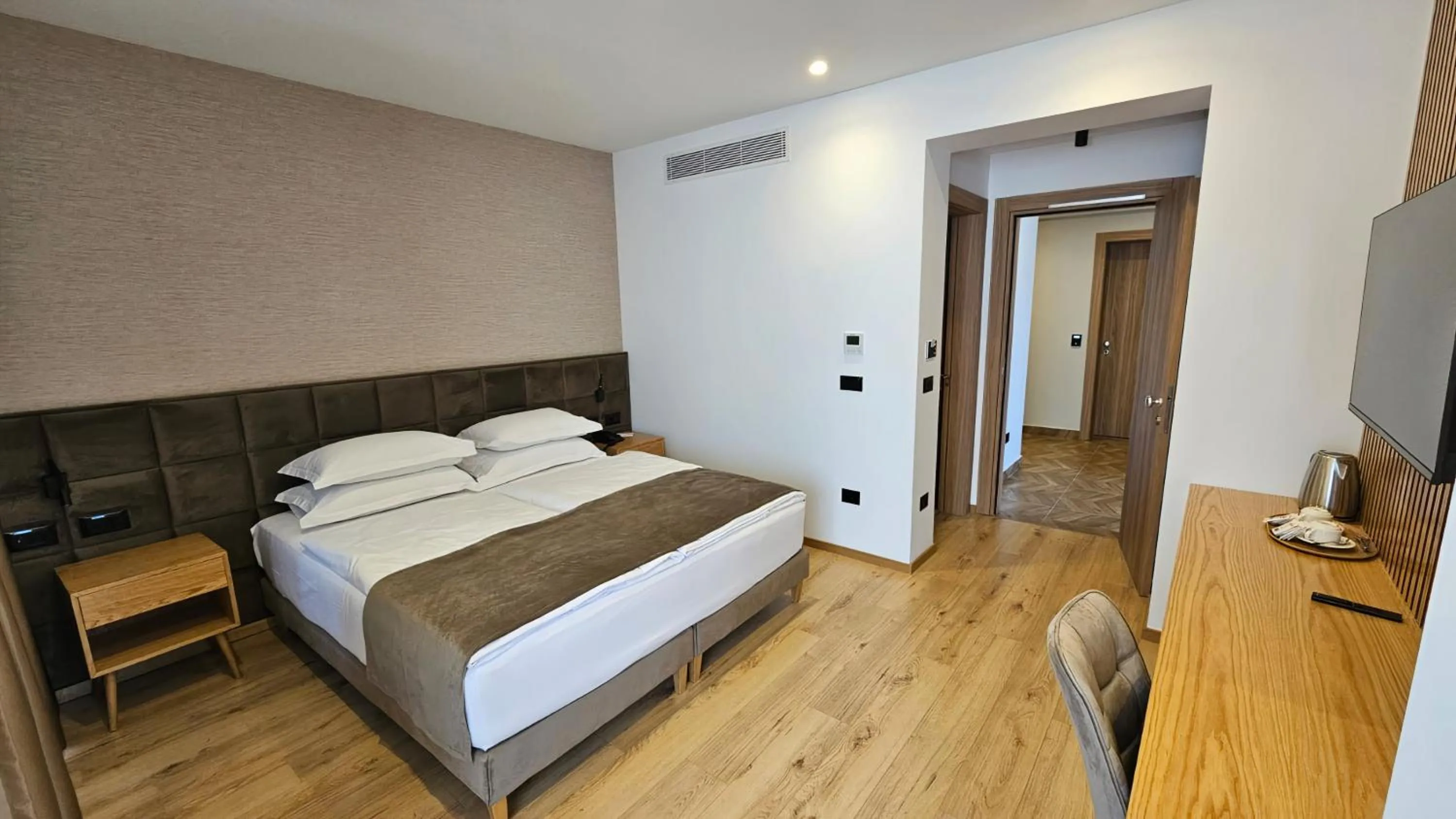 Bedroom, Bed in SIBB Hotel
