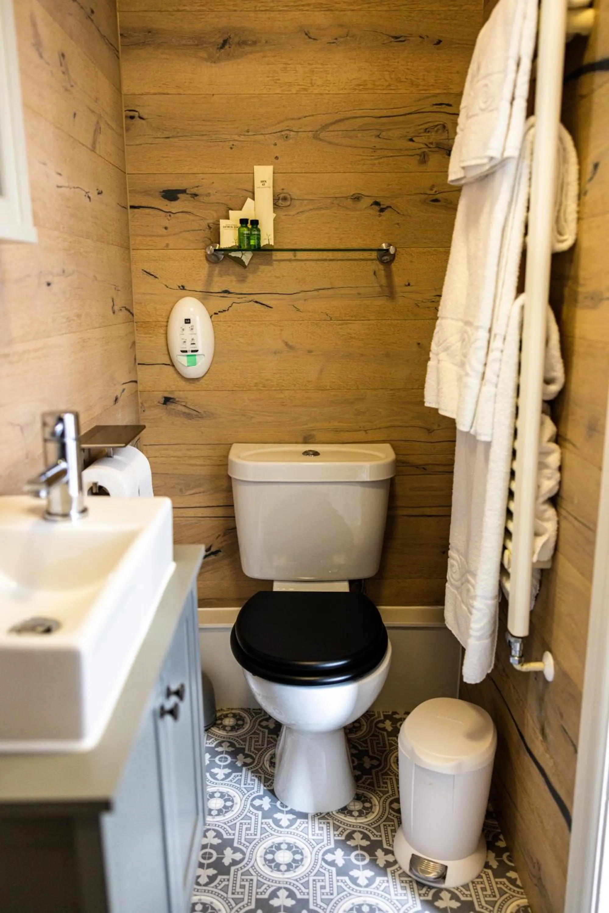 Bathroom in The Griffin Inn Bath