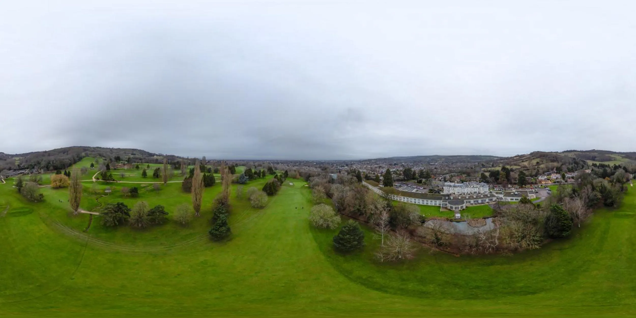 Property building in DoubleTree by Hilton Cheltenham-Cotswolds