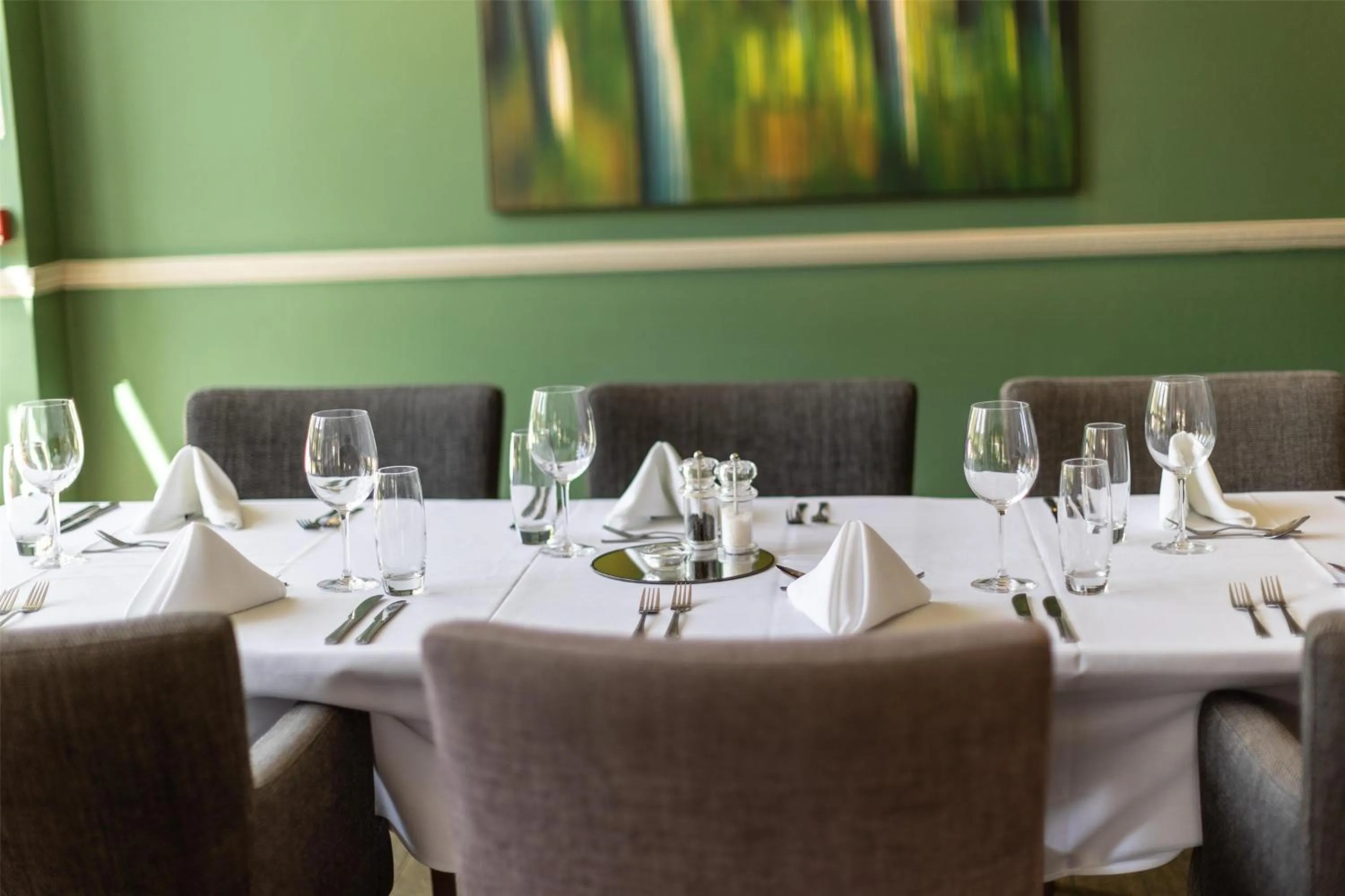 Meeting/conference room in DoubleTree by Hilton Cheltenham-Cotswolds