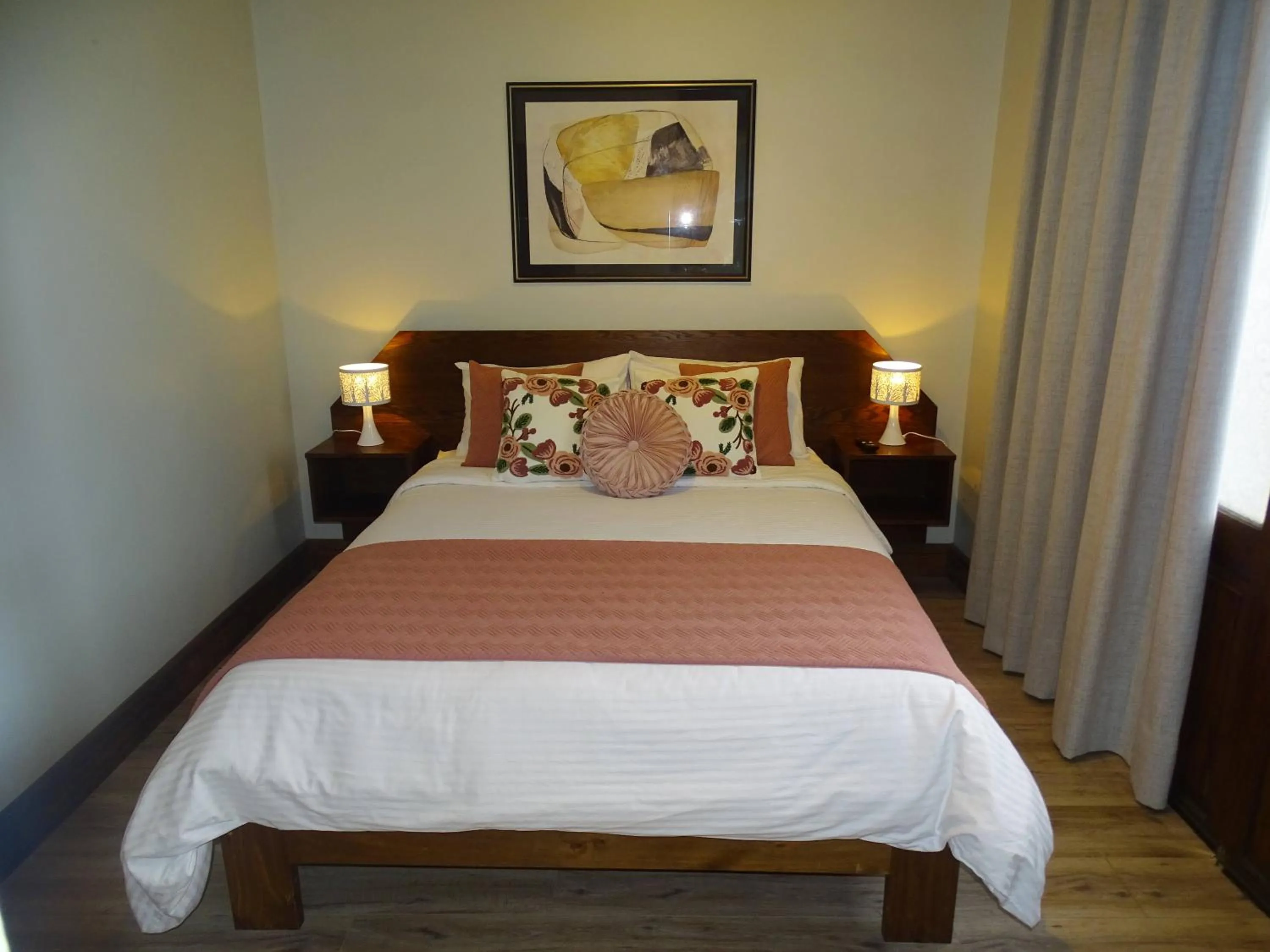 Bed in Hotel Casa Aure