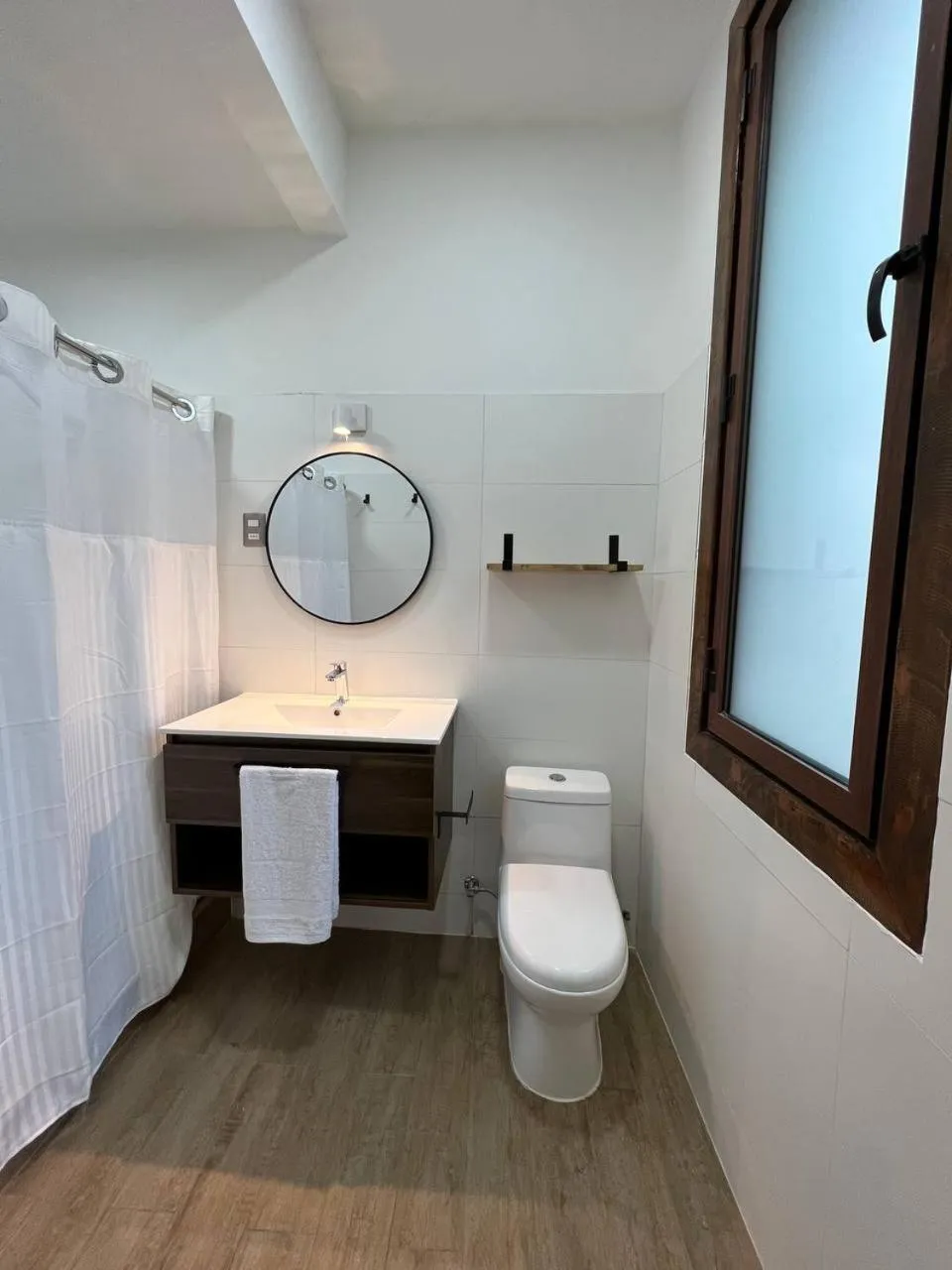 Shower in Hotel Casa Aure