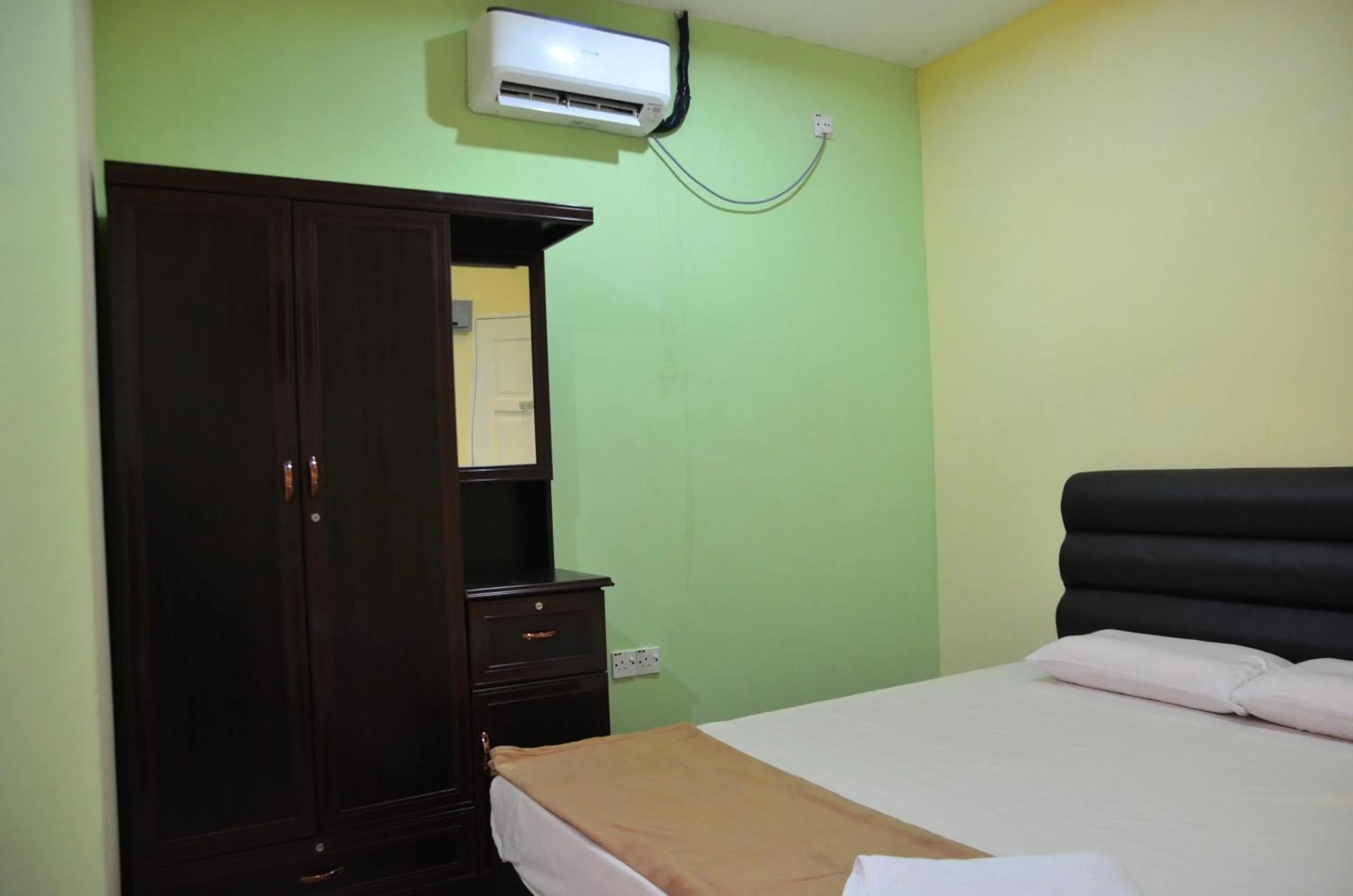 Bed in Deena Hotel Bajet