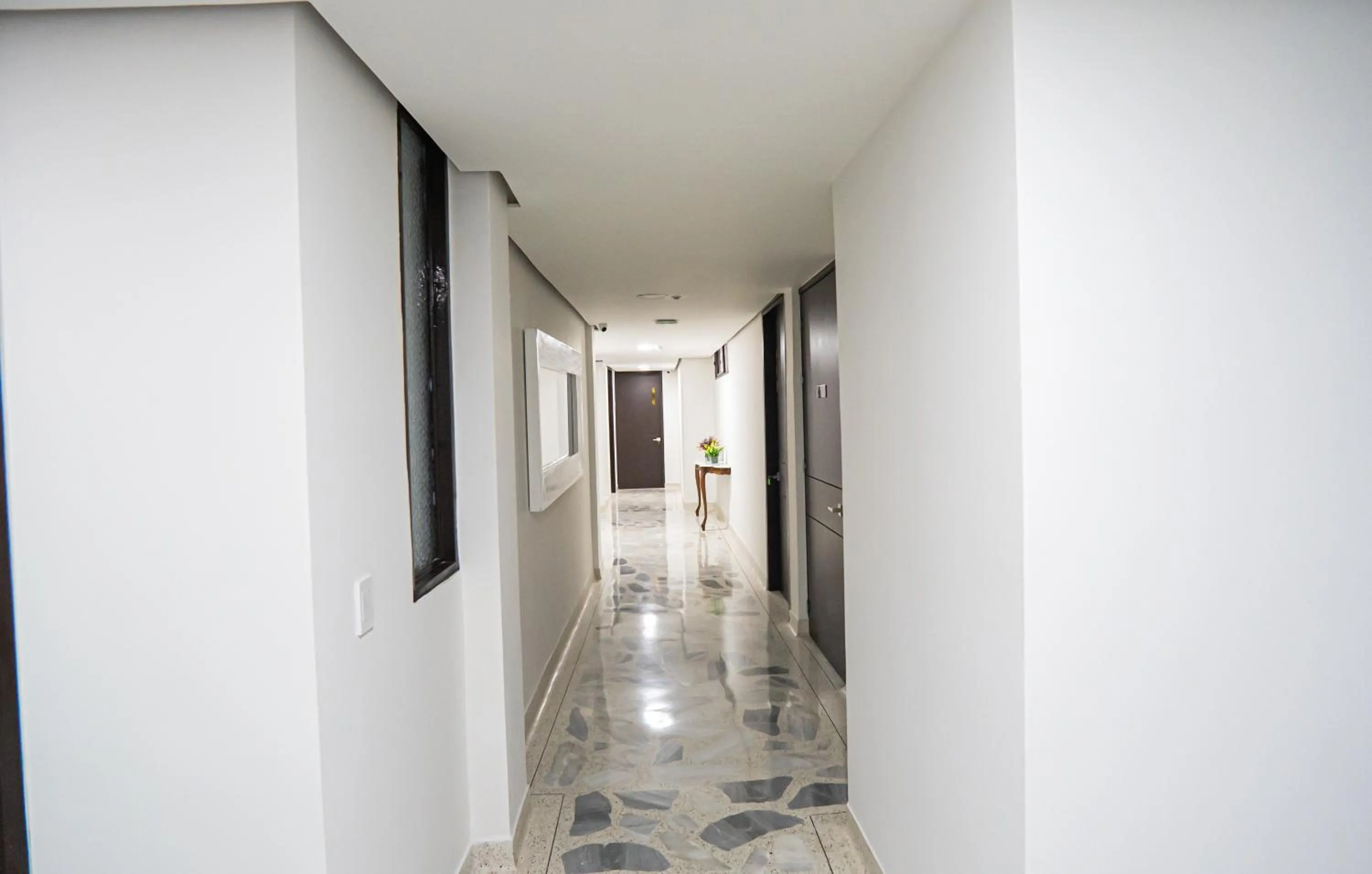 Property building in Hotel Arisha Cali