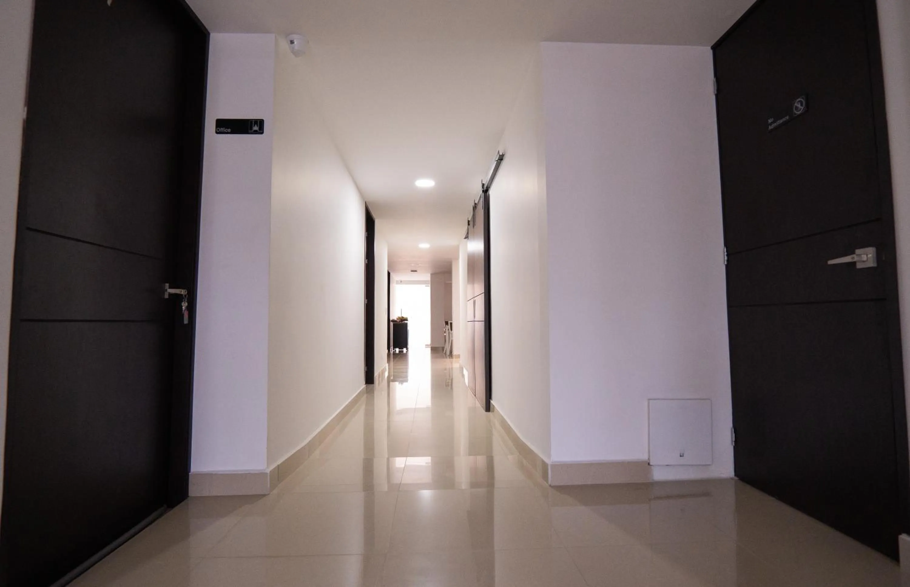 Property building in Hotel Arisha Cali