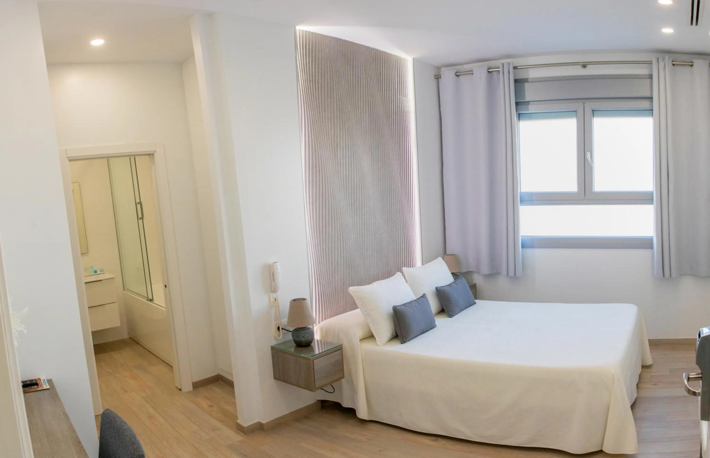 Bedroom, Bed in Apartahotel Énfasis-Group