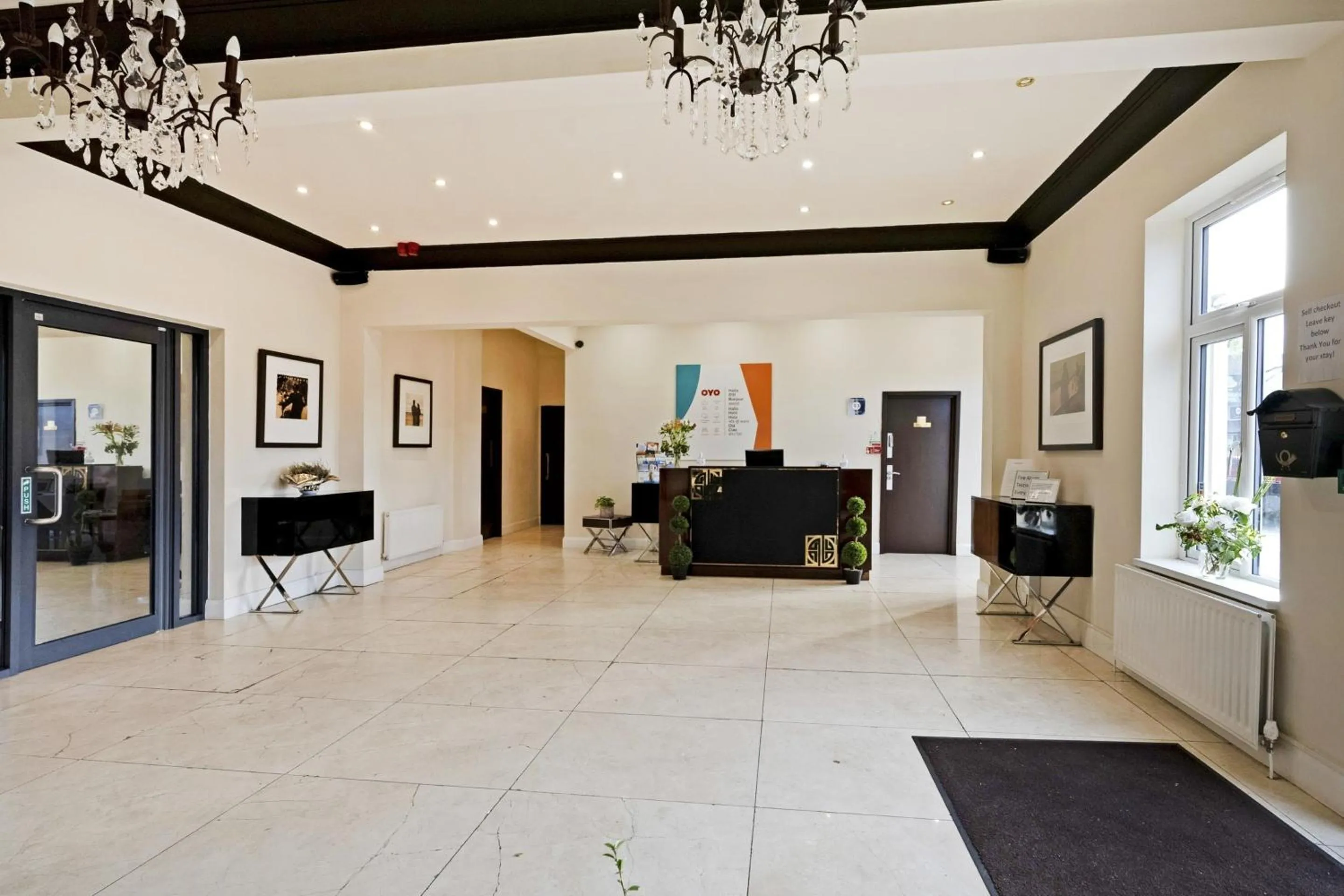 Lobby or reception in OYO The Baltimore Hotel