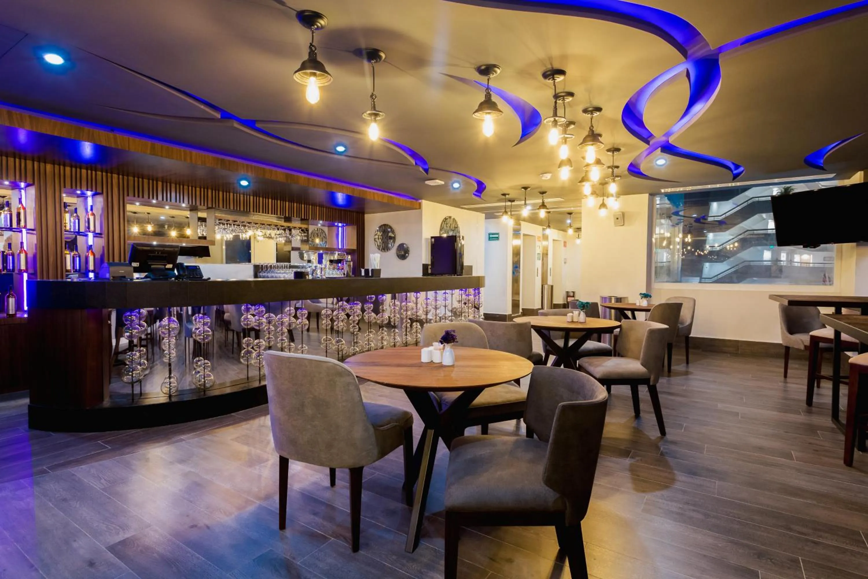 Lounge or bar in HS HOTSSON Acapulco Villas