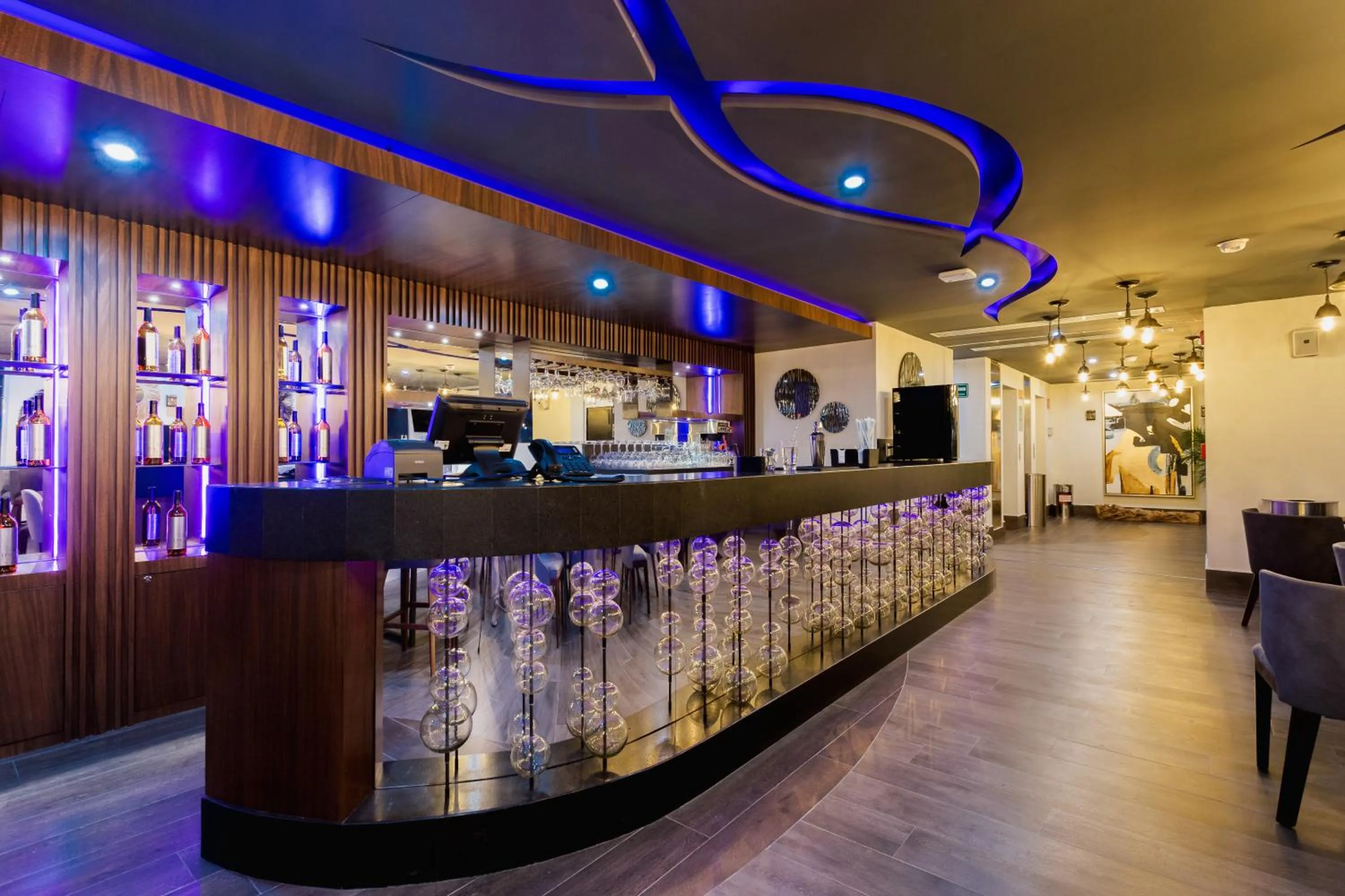 Lounge or bar in HS HOTSSON Acapulco Villas