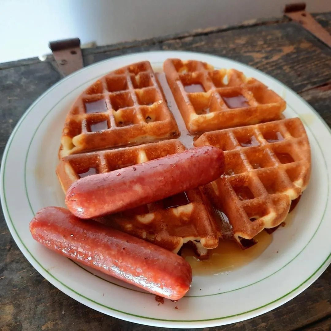 Restaurant/places to eat in Goldfinch Suites