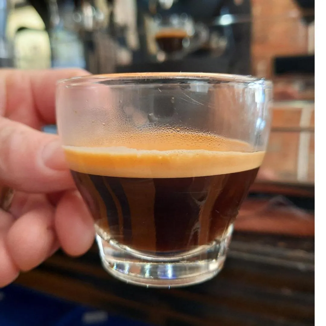 Restaurant/places to eat in Goldfinch Suites