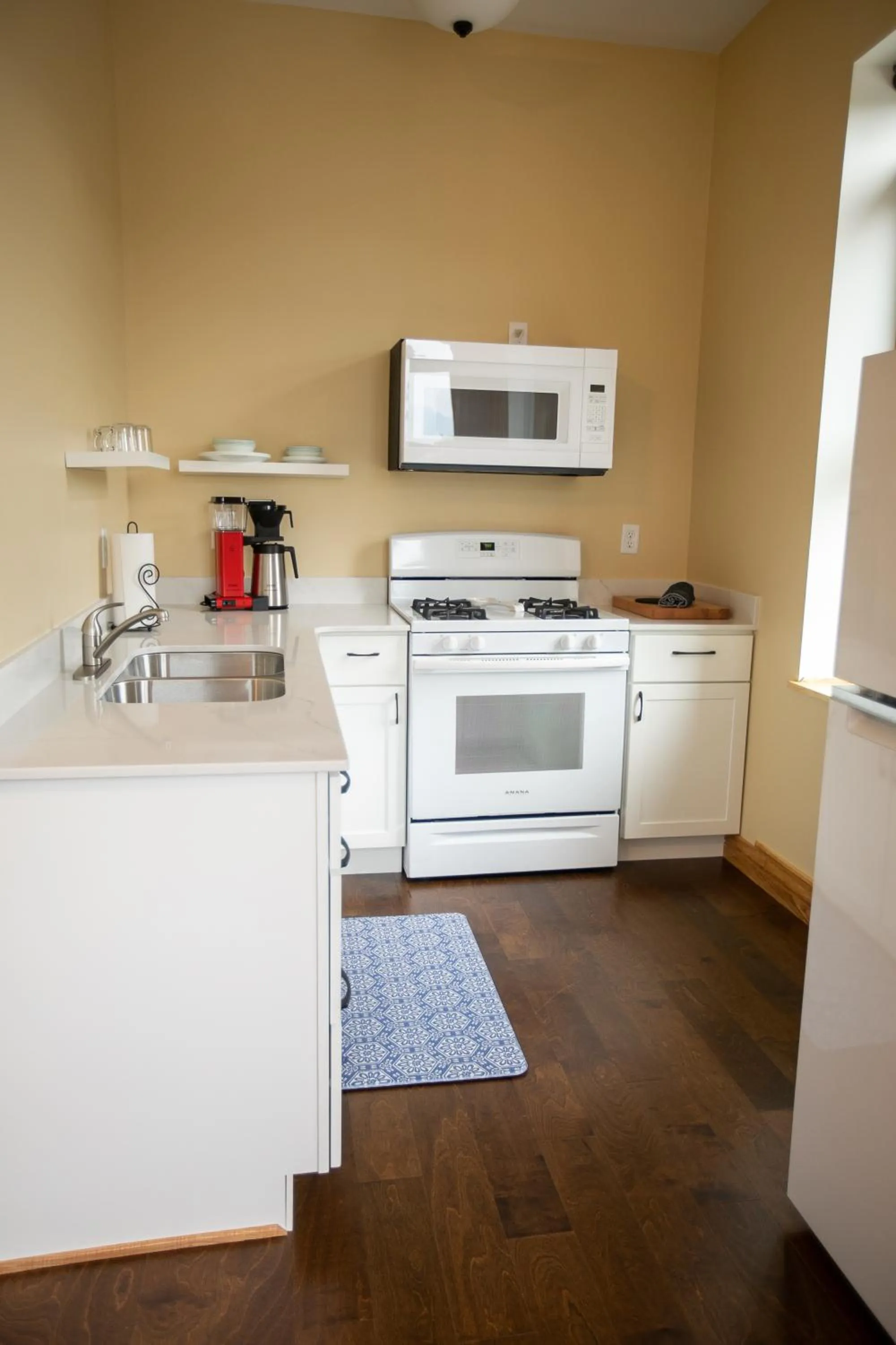 kitchen in Goldfinch Suites
