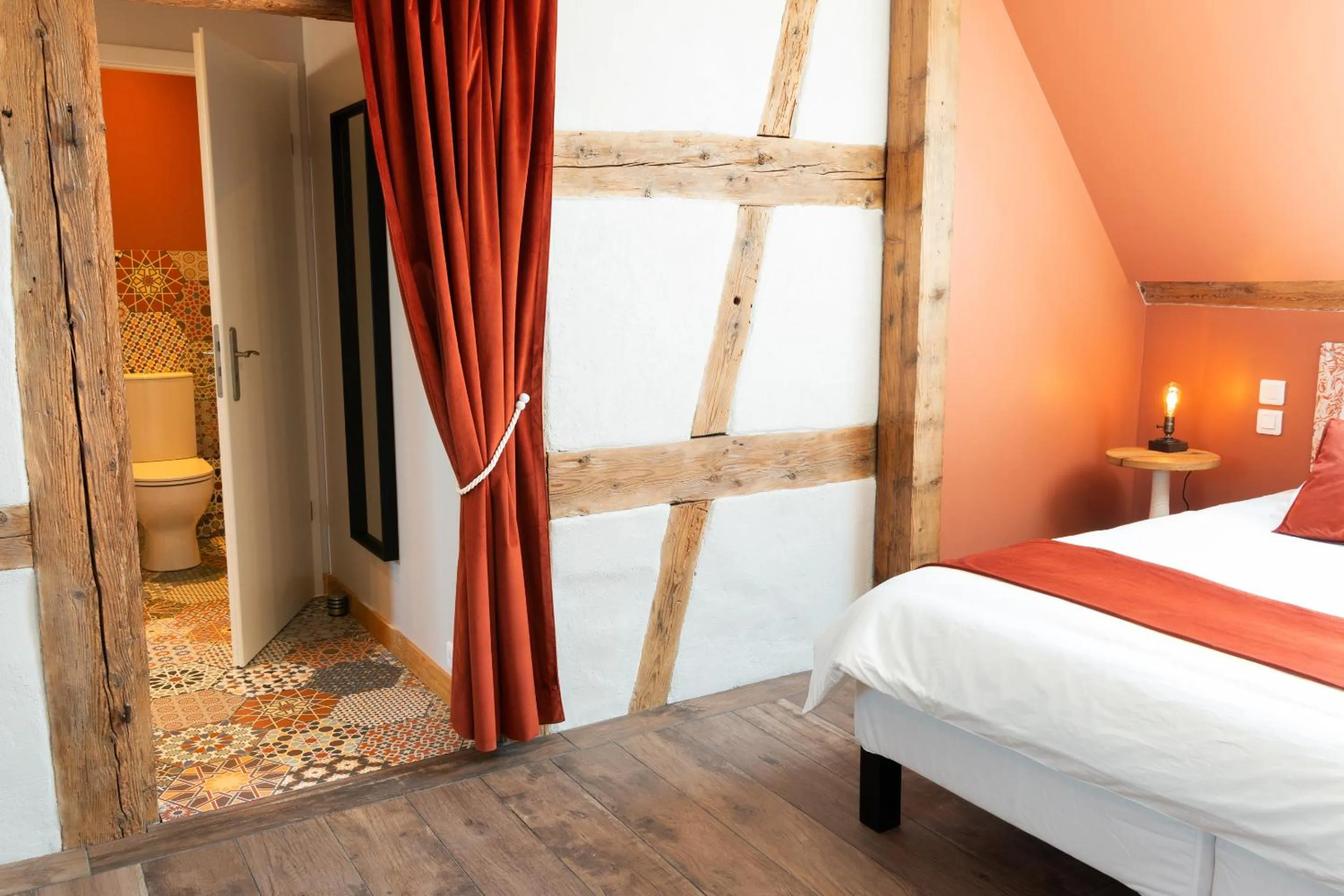 Bedroom, Bed in Domaine La Grange Ungersheim - Chambres d'Hôtes L'Inspiration