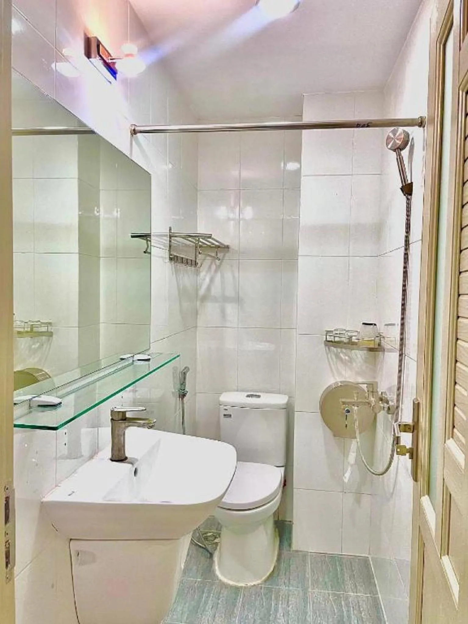 Shower in AULE HOSTEl