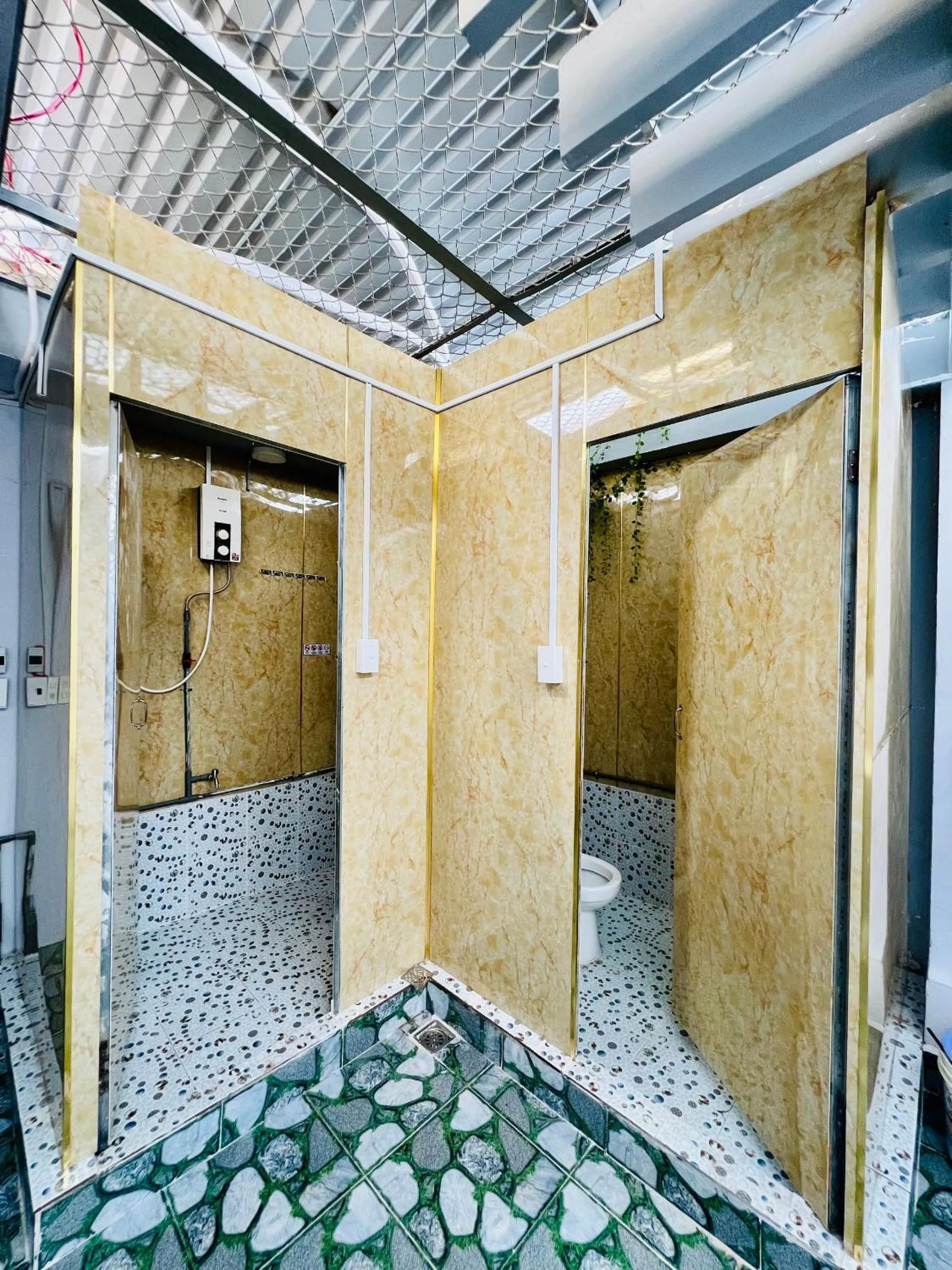 Shower in AULE HOSTEl