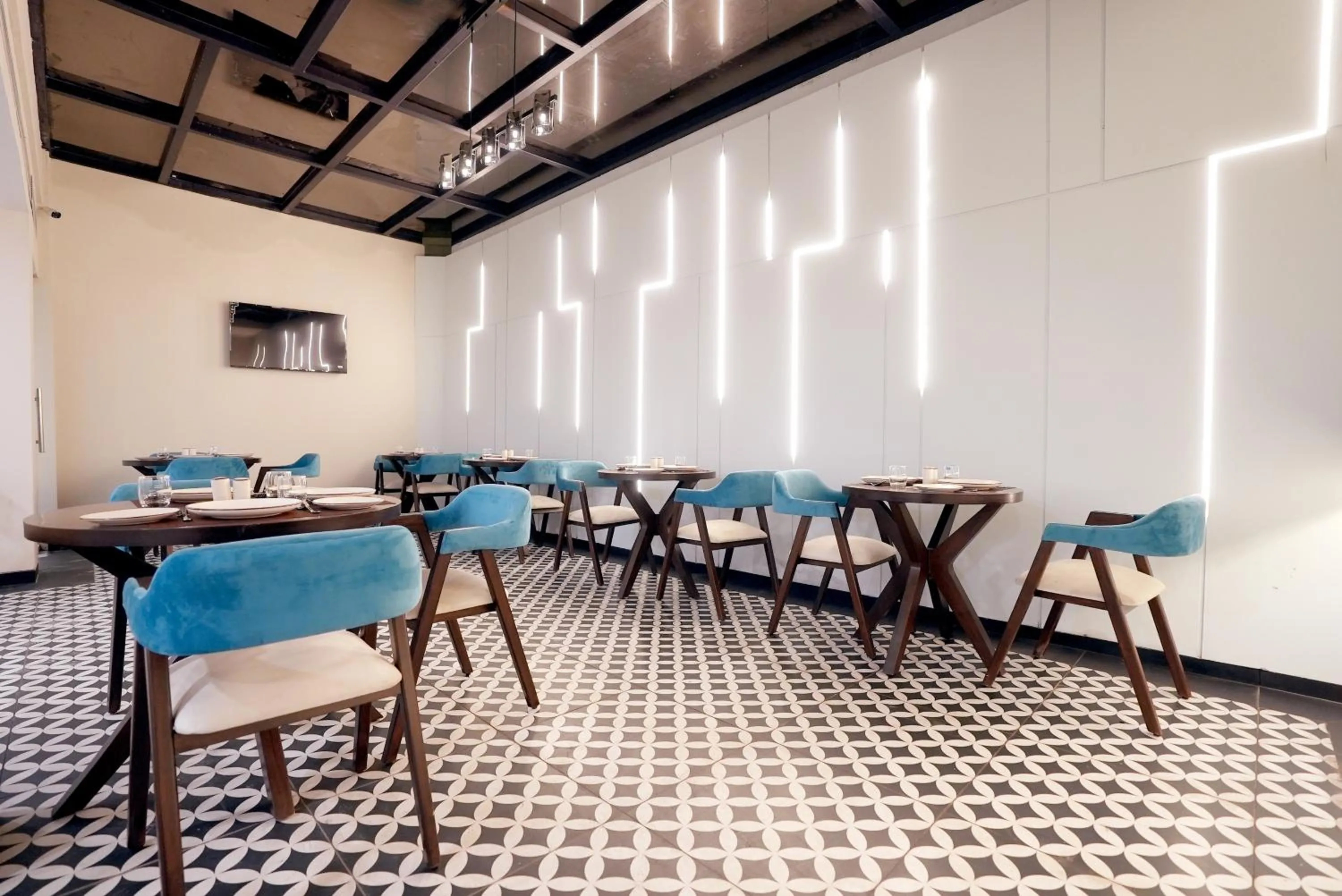 Property building in Hotel Limon & Banquet Sector 29, Gurgaon