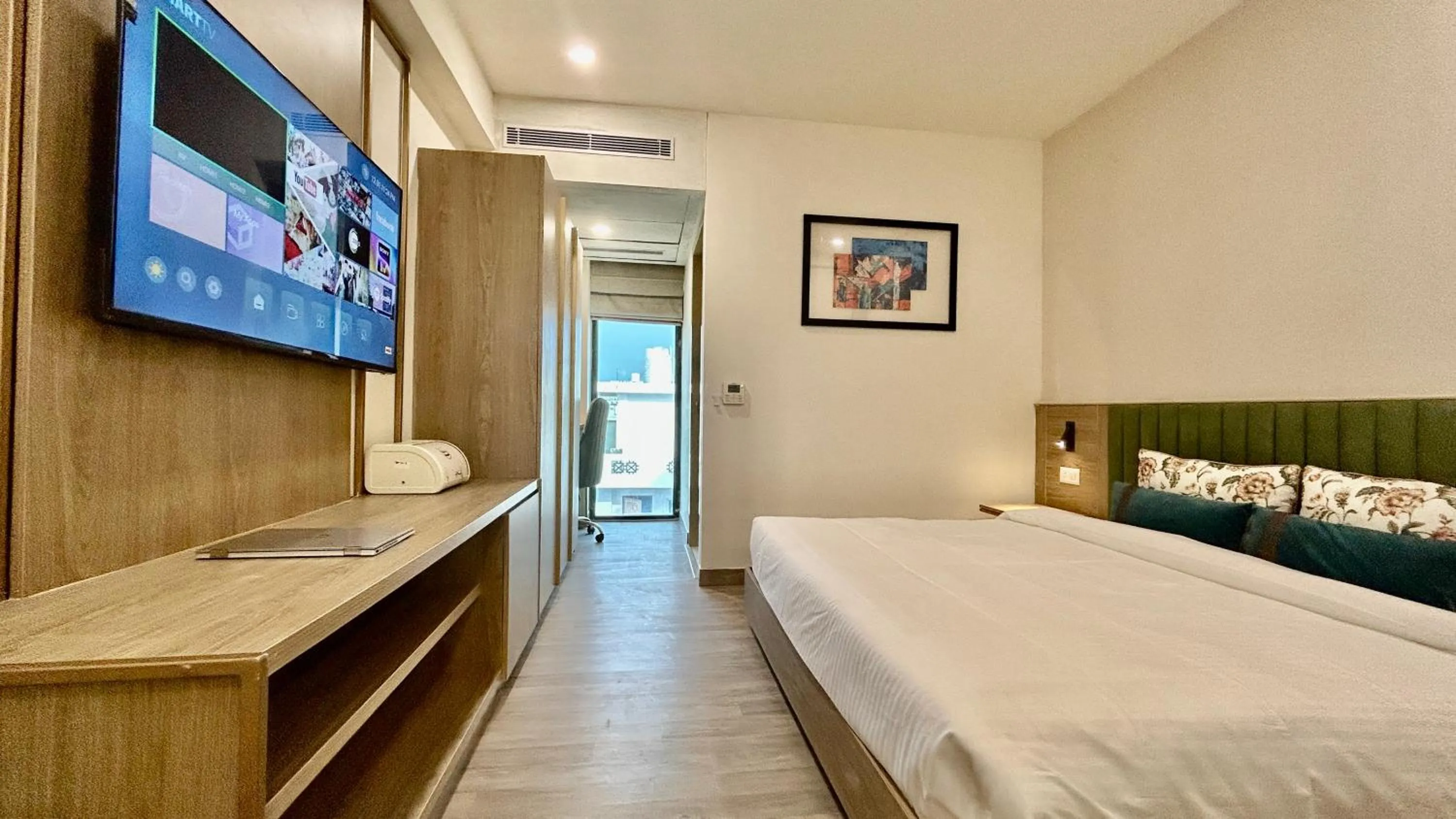 Bed in Hotel Limon & Banquet Sector 29, Gurgaon