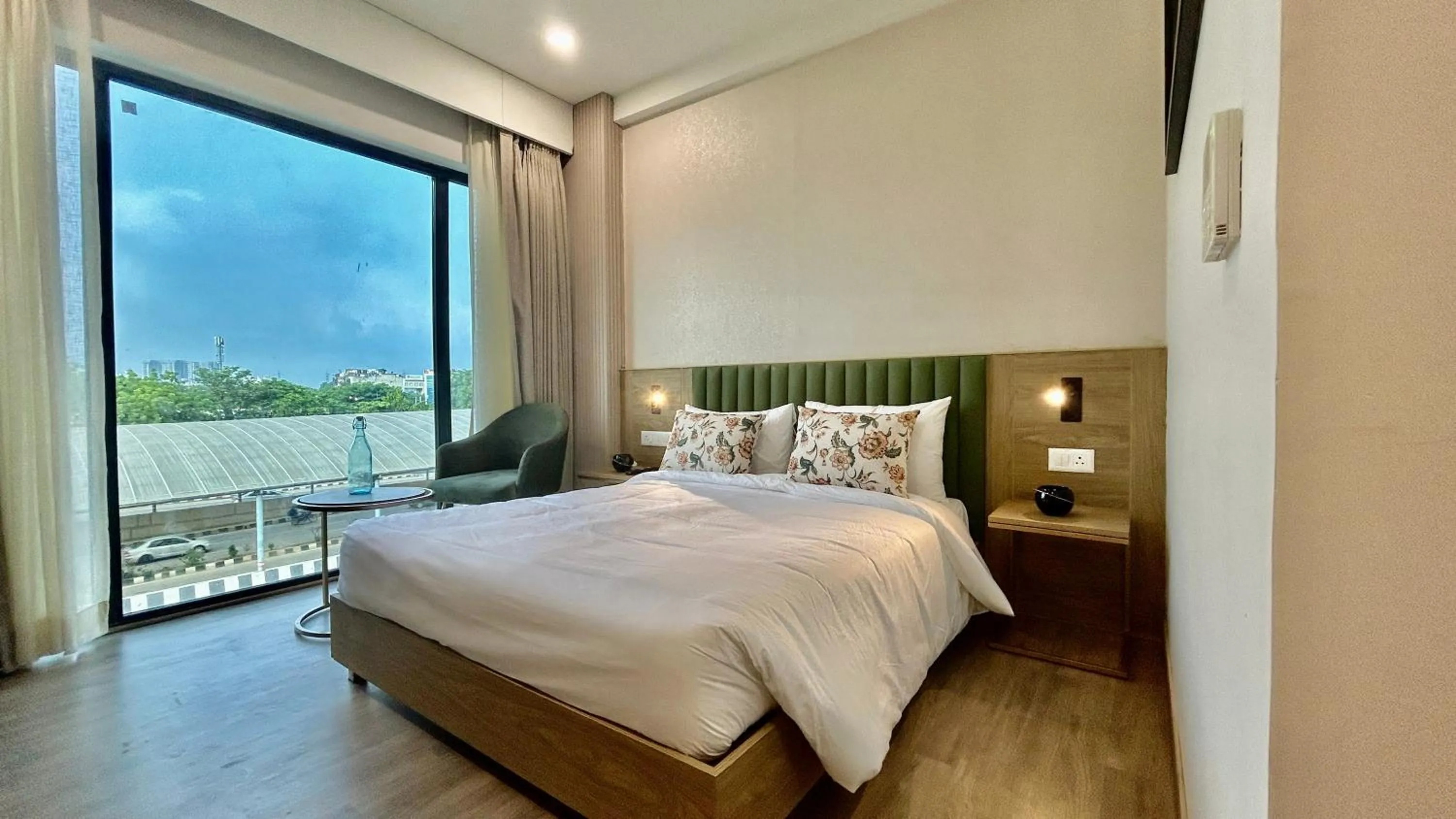 Bed in Hotel Limon & Banquet Sector 29, Gurgaon