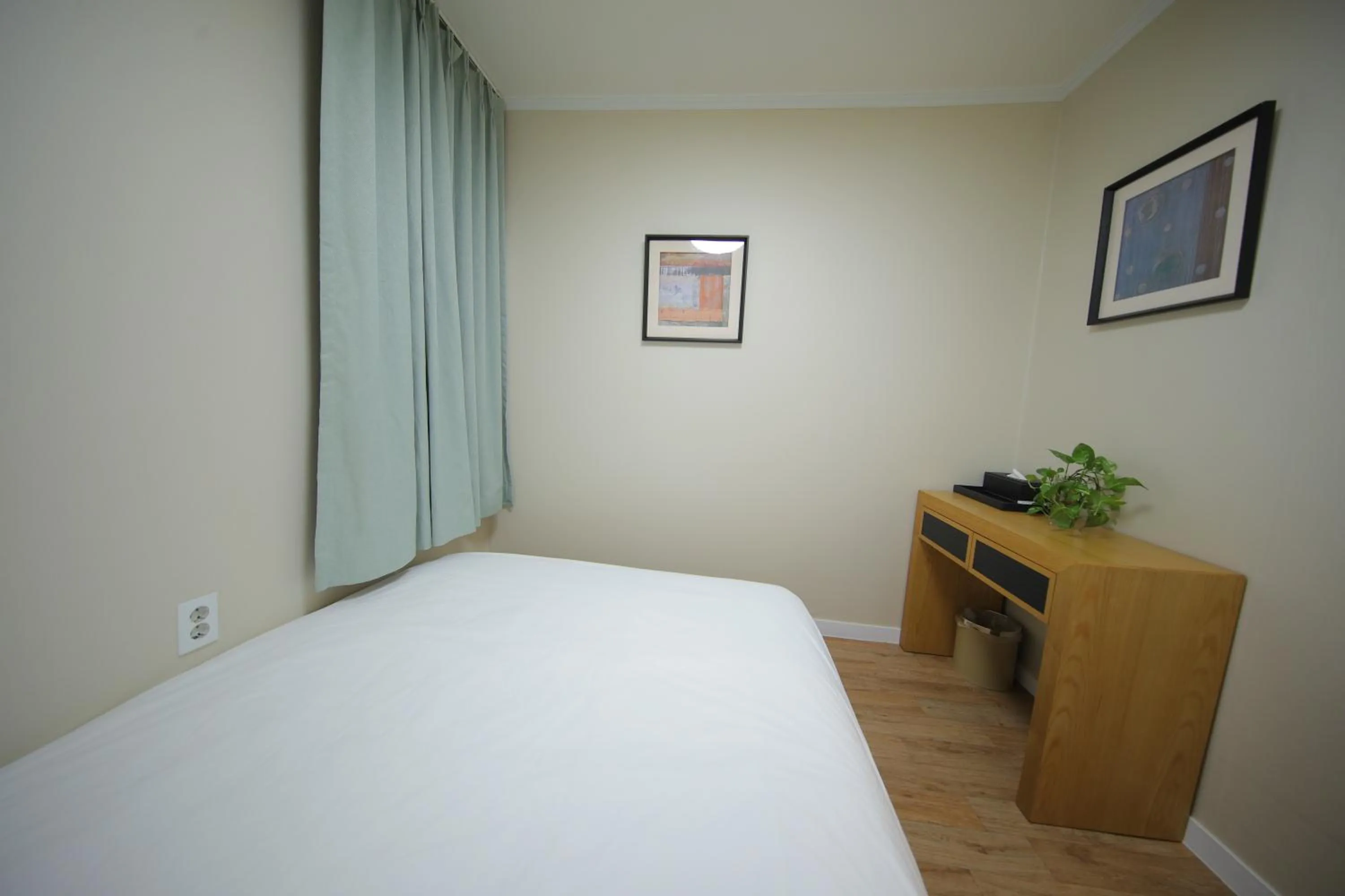 Bed in Slow Vibe Myeongdong