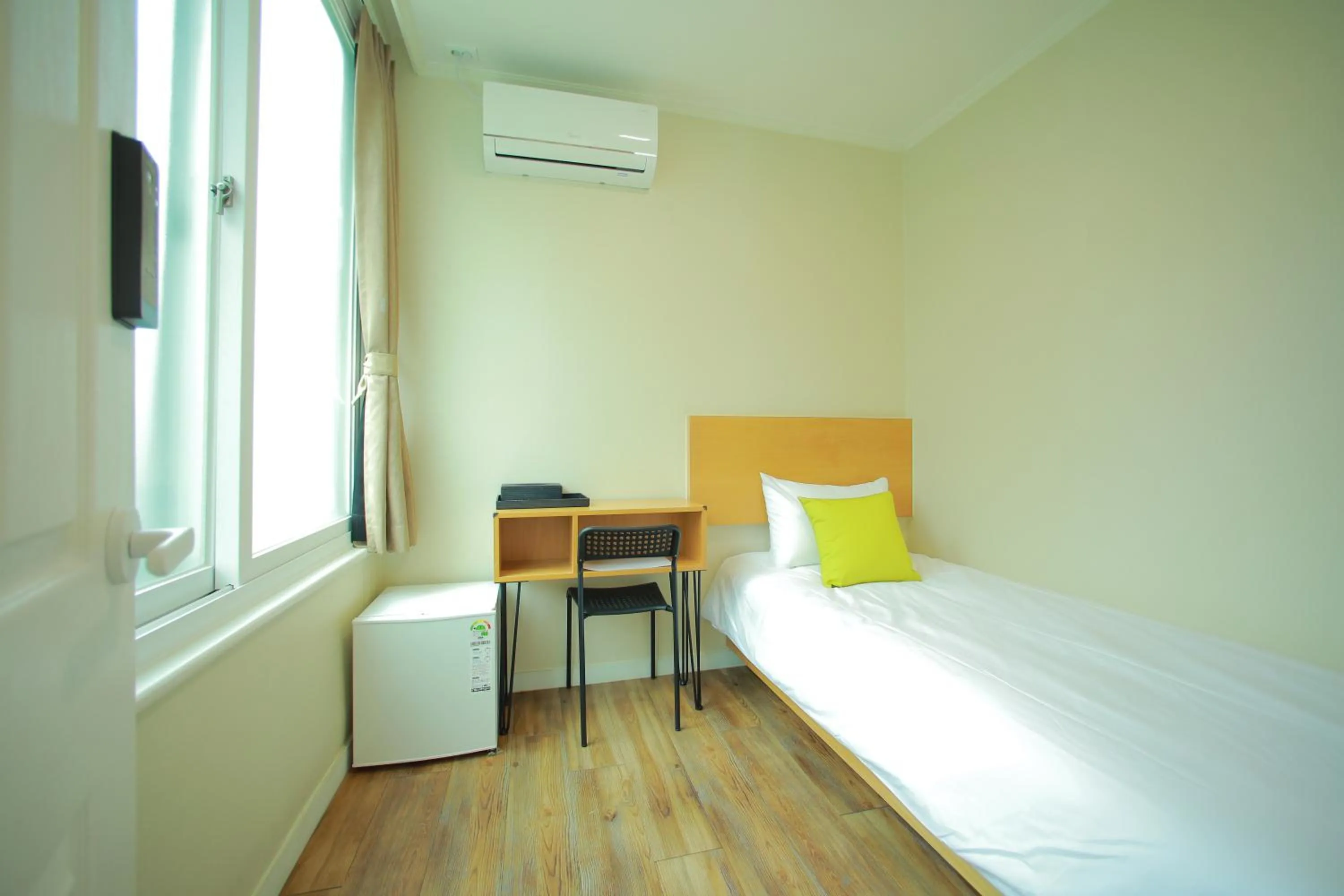 Bed in Slow Vibe Myeongdong