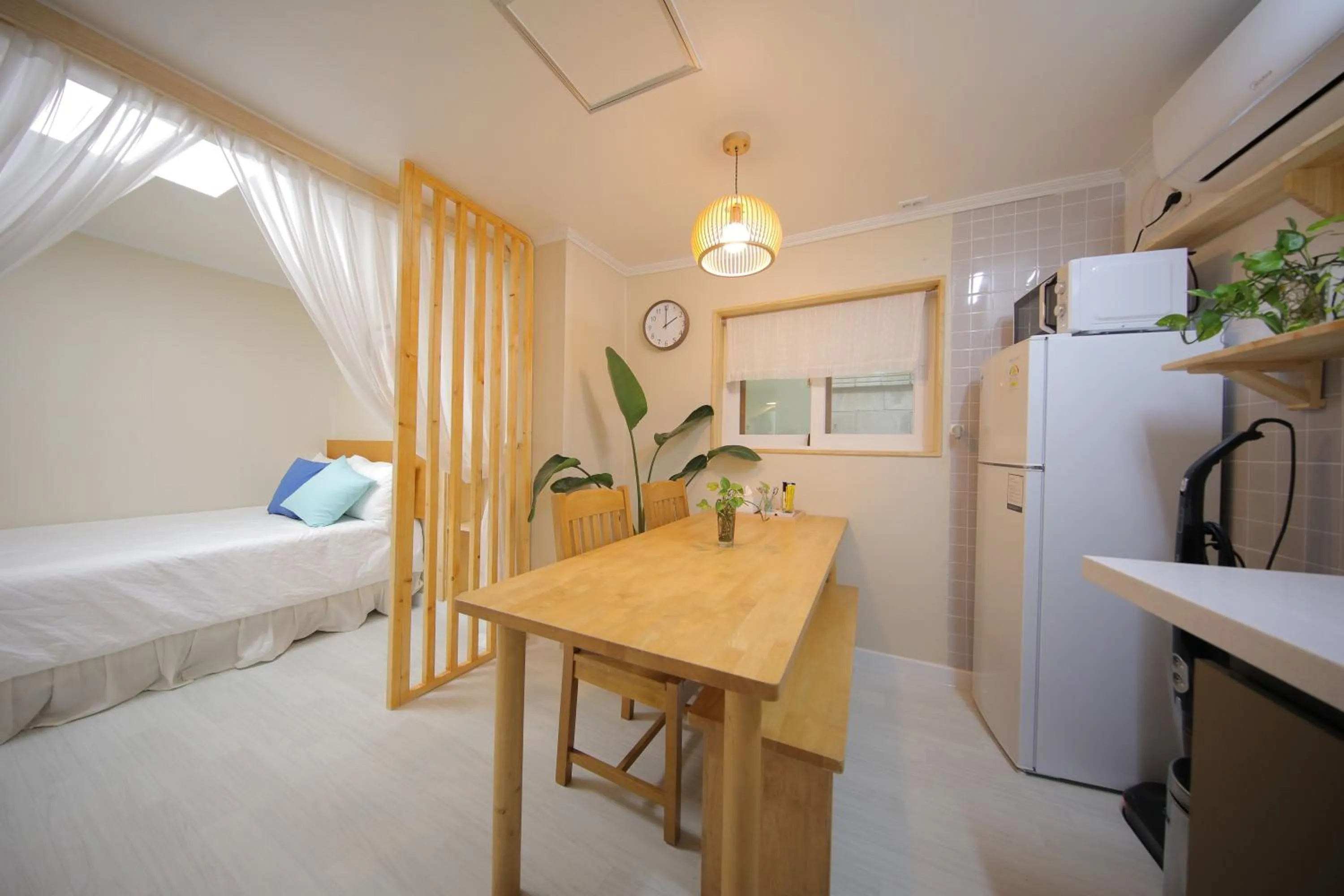 Bed in Slow Vibe Myeongdong