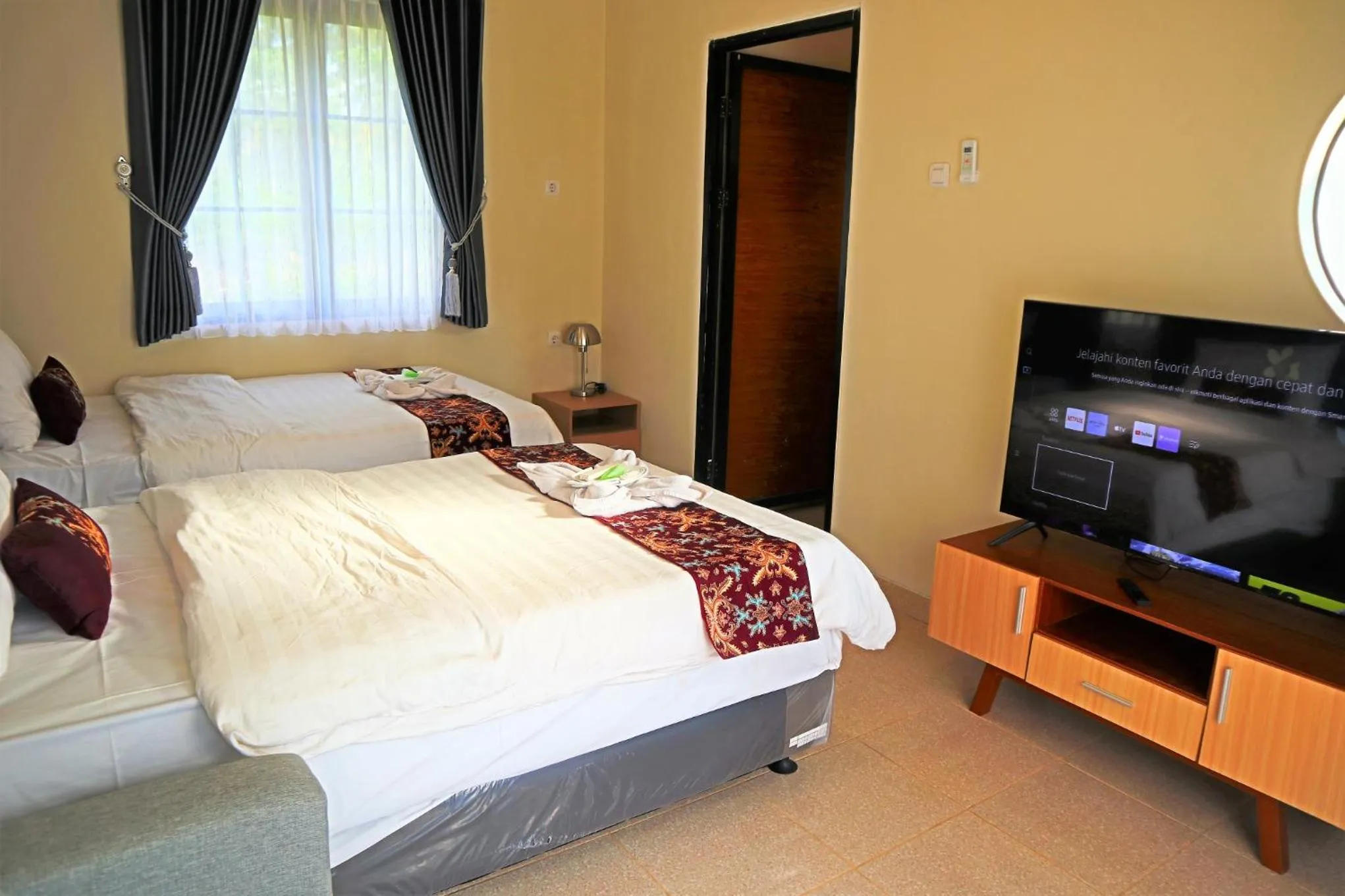 Bedroom, Bed in Perta Prana Amarta