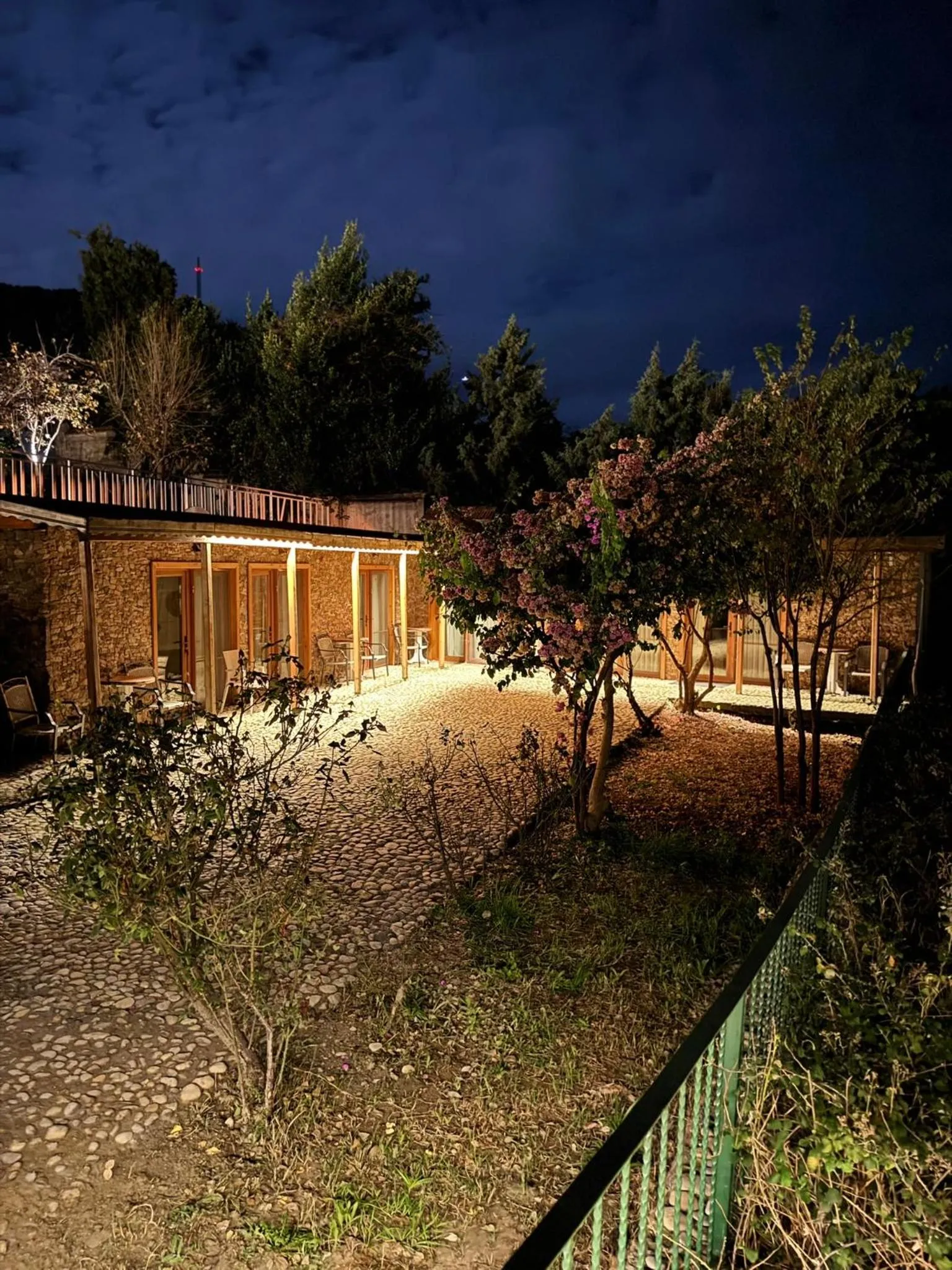 Night in The Roof Ada