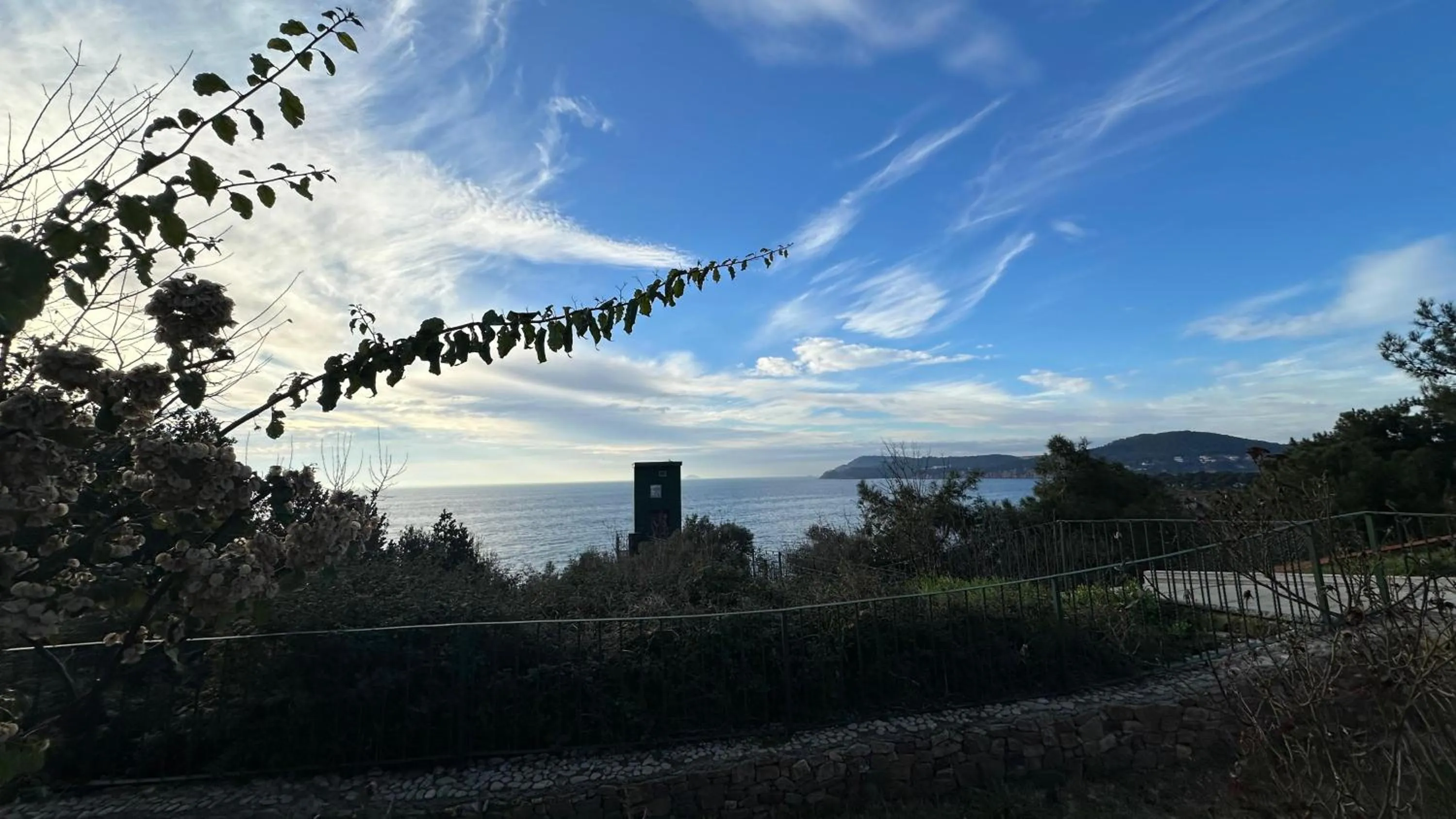 Sea view in The Roof Ada