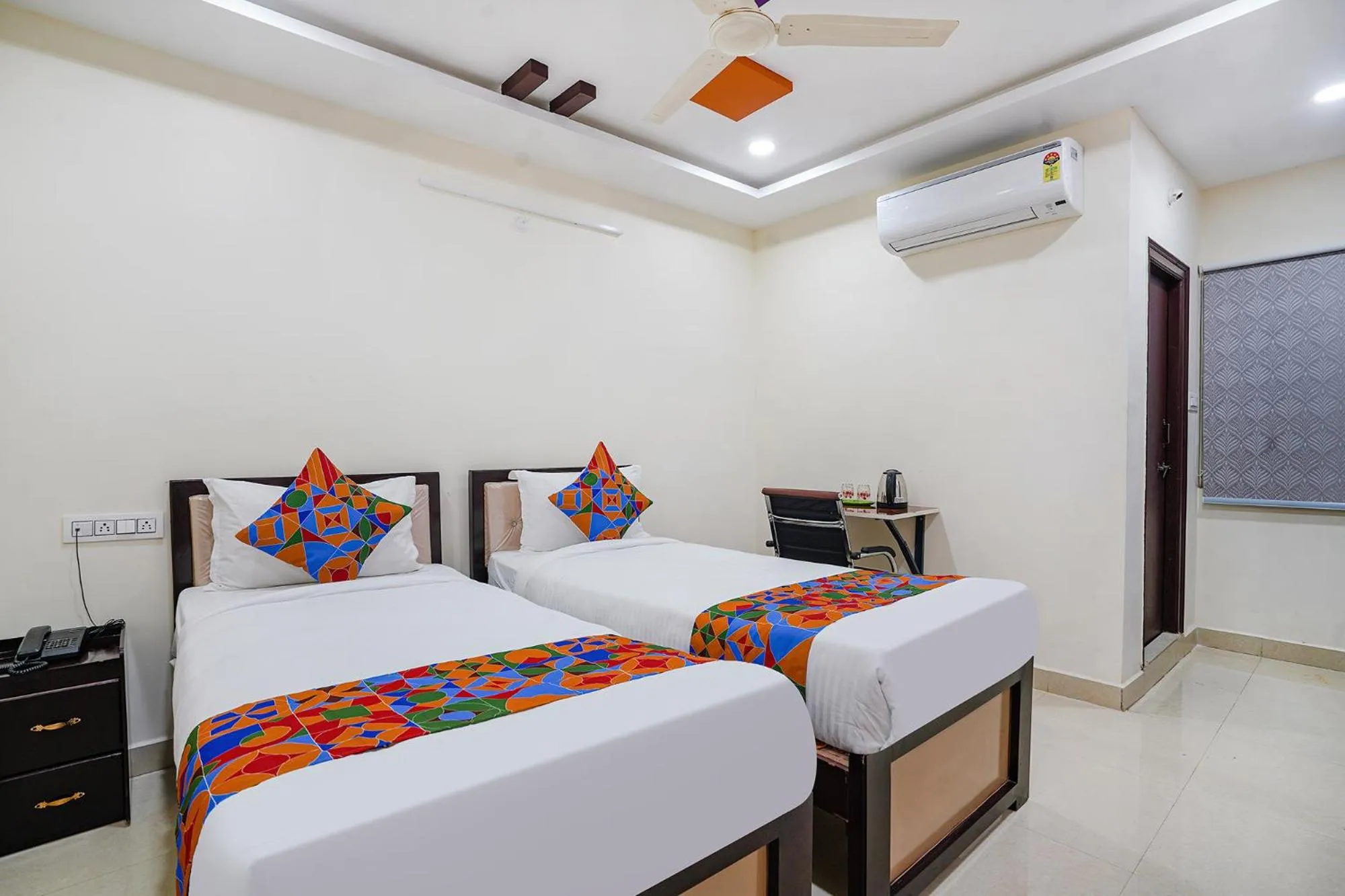 Bed in FabHotel Sri Karthikeya Grand - Nr Nexus Mall, Kukatpally