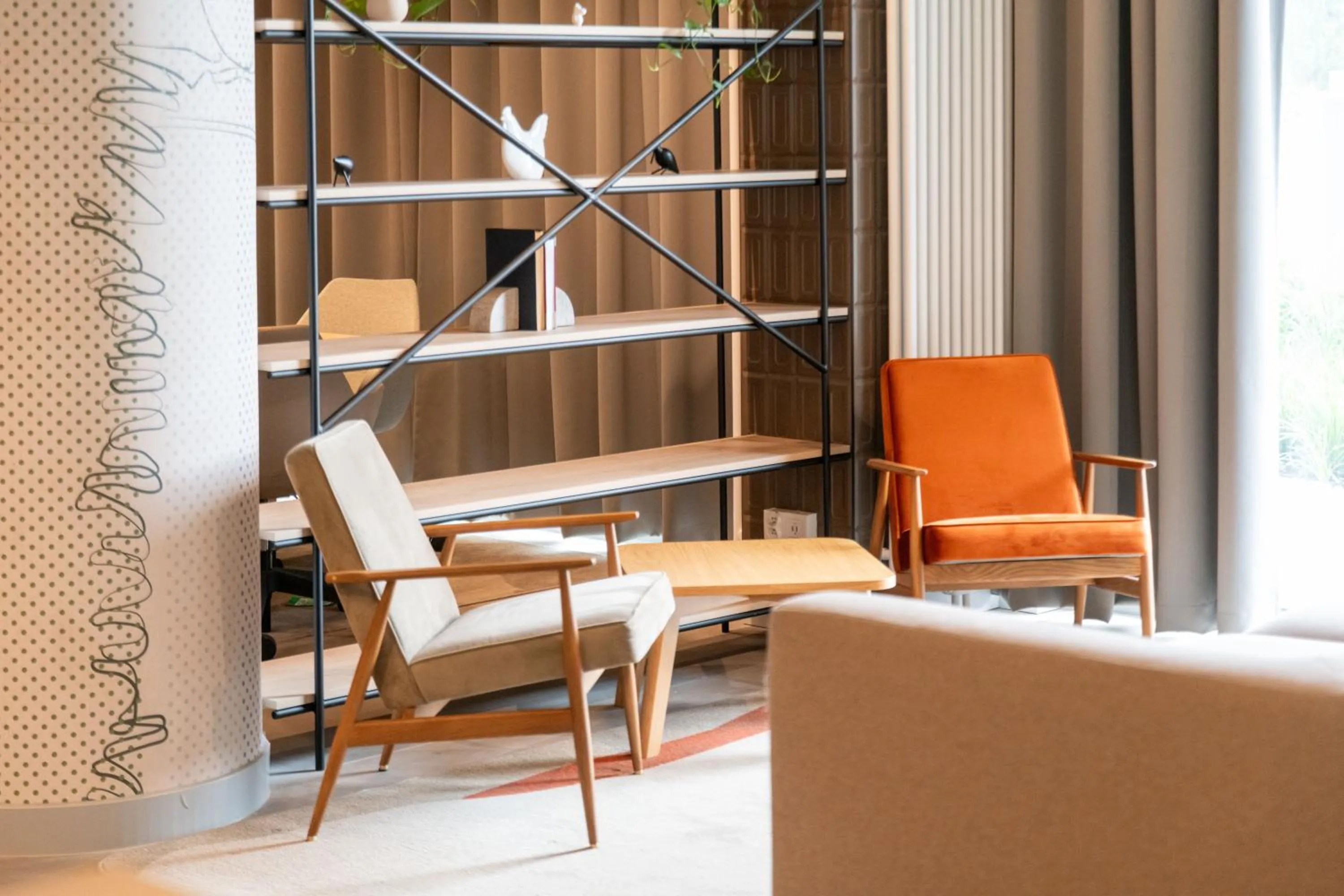 Communal lounge/ TV room in Noli Mokotow