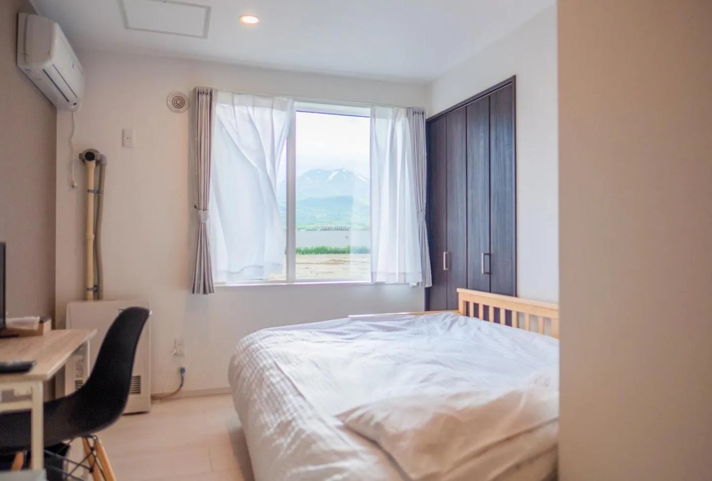 Bed in Niseko Hirafu Ski Resort Condo