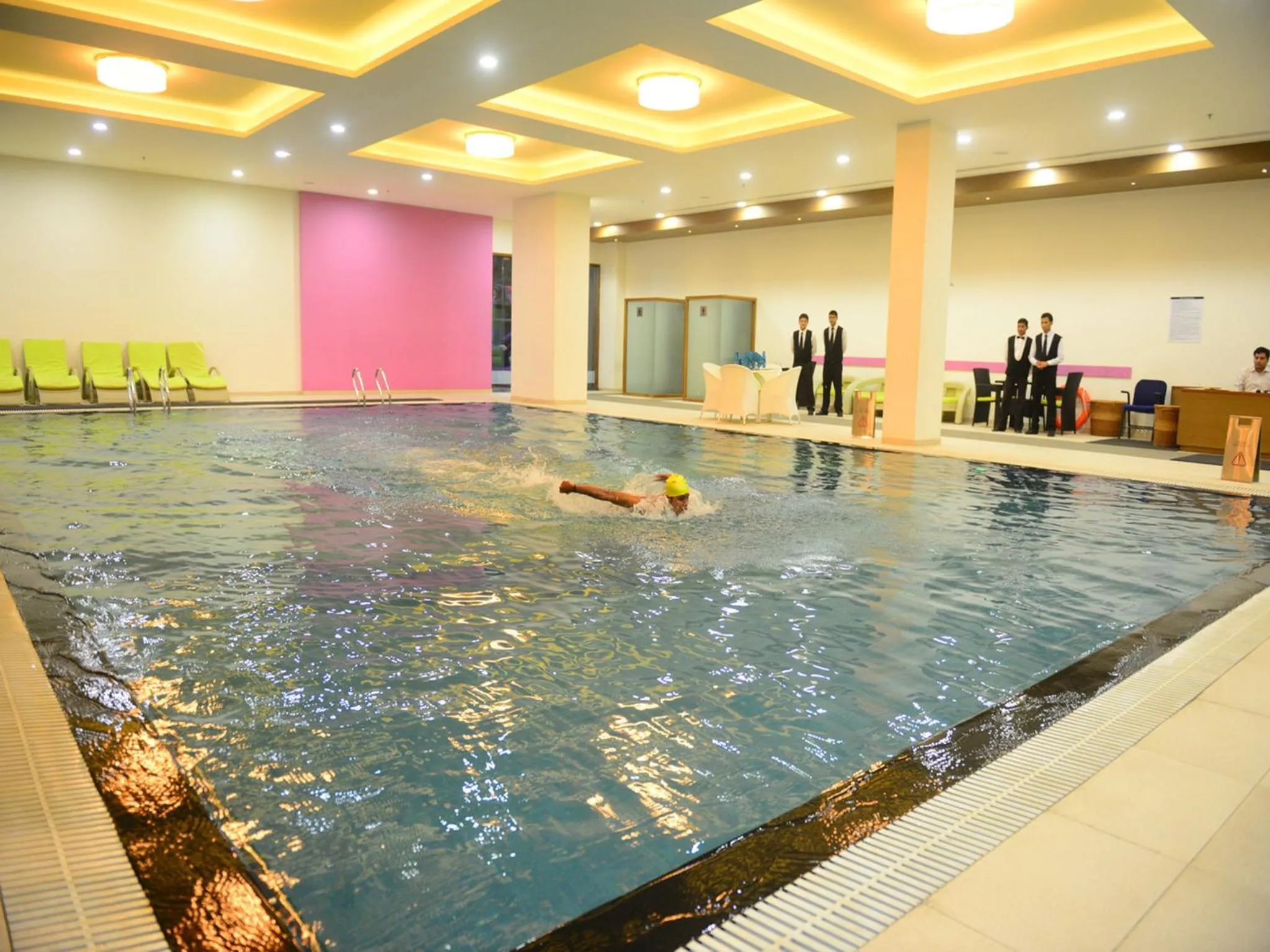 Swimming pool in Narayani Heights Hotel & Resort