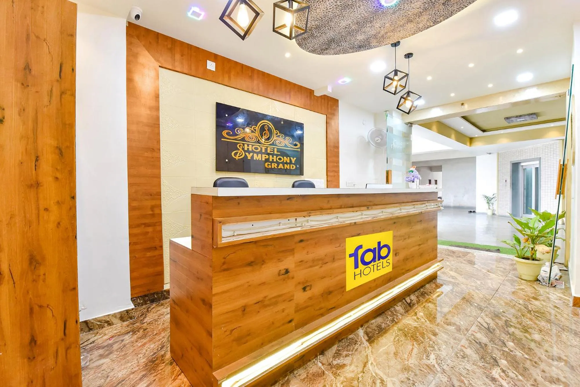 Lobby or reception in FabHotel Symphony Grand - Inside Barcelona Complex