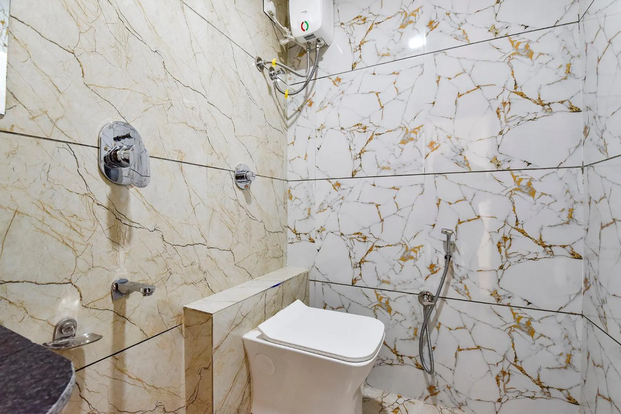 Toilet in FabHotel Symphony Grand - Inside Barcelona Complex