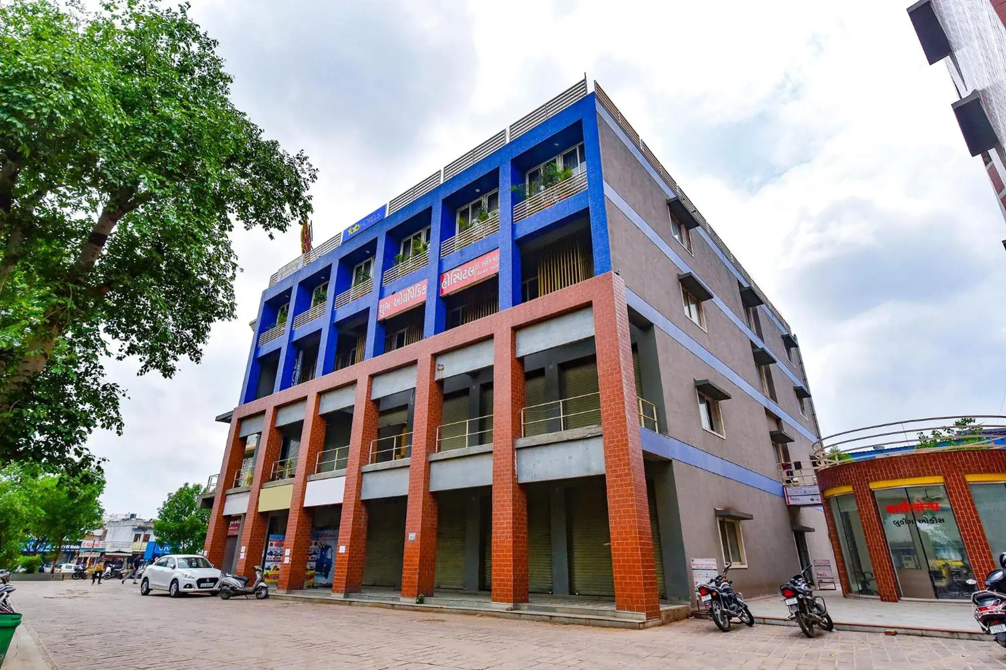 FabHotel Symphony Grand - Inside Barcelona Complex FabHotel Symphony Grand - Inside Barcelona Complex