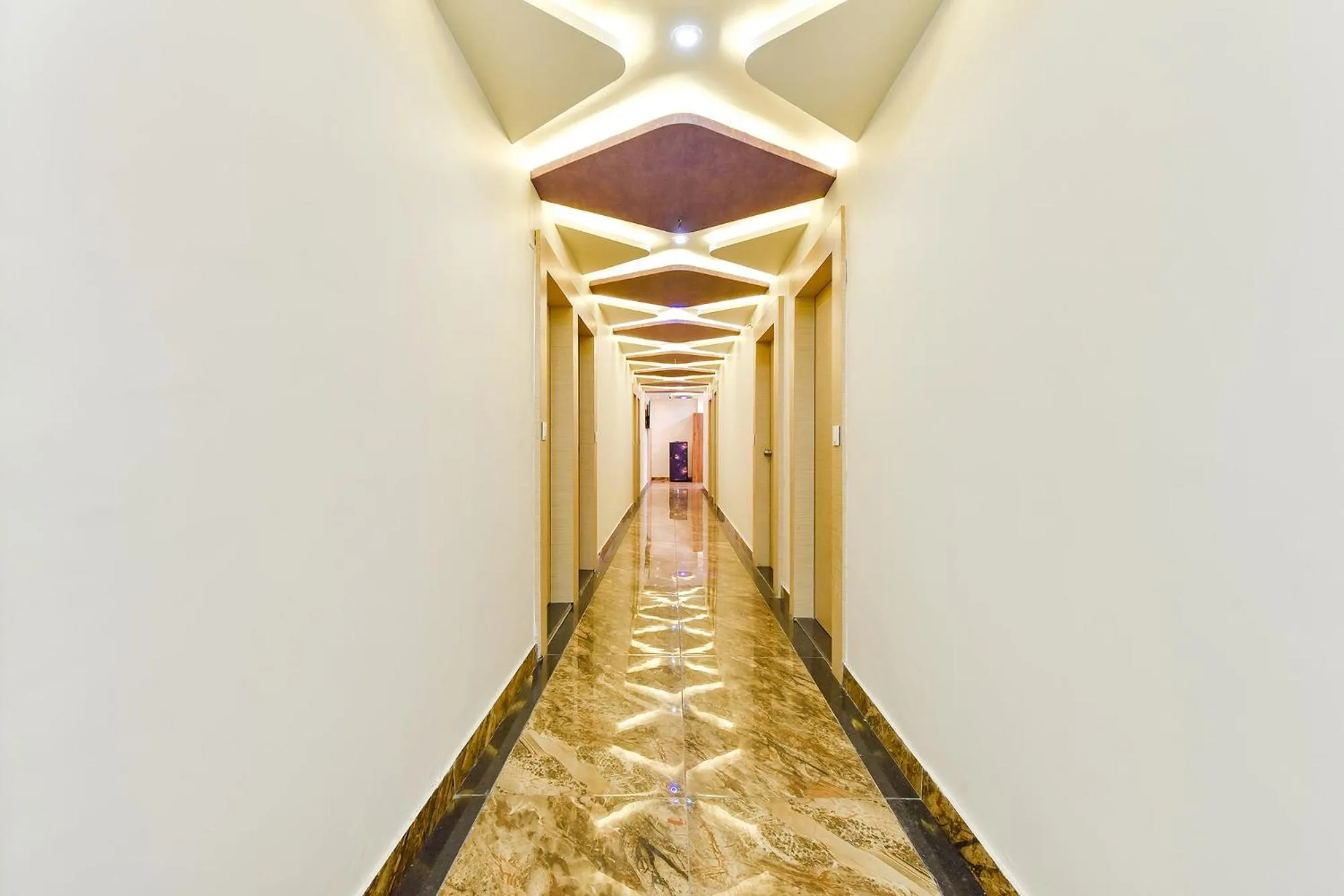 Lobby or reception in FabHotel Symphony Grand - Inside Barcelona Complex