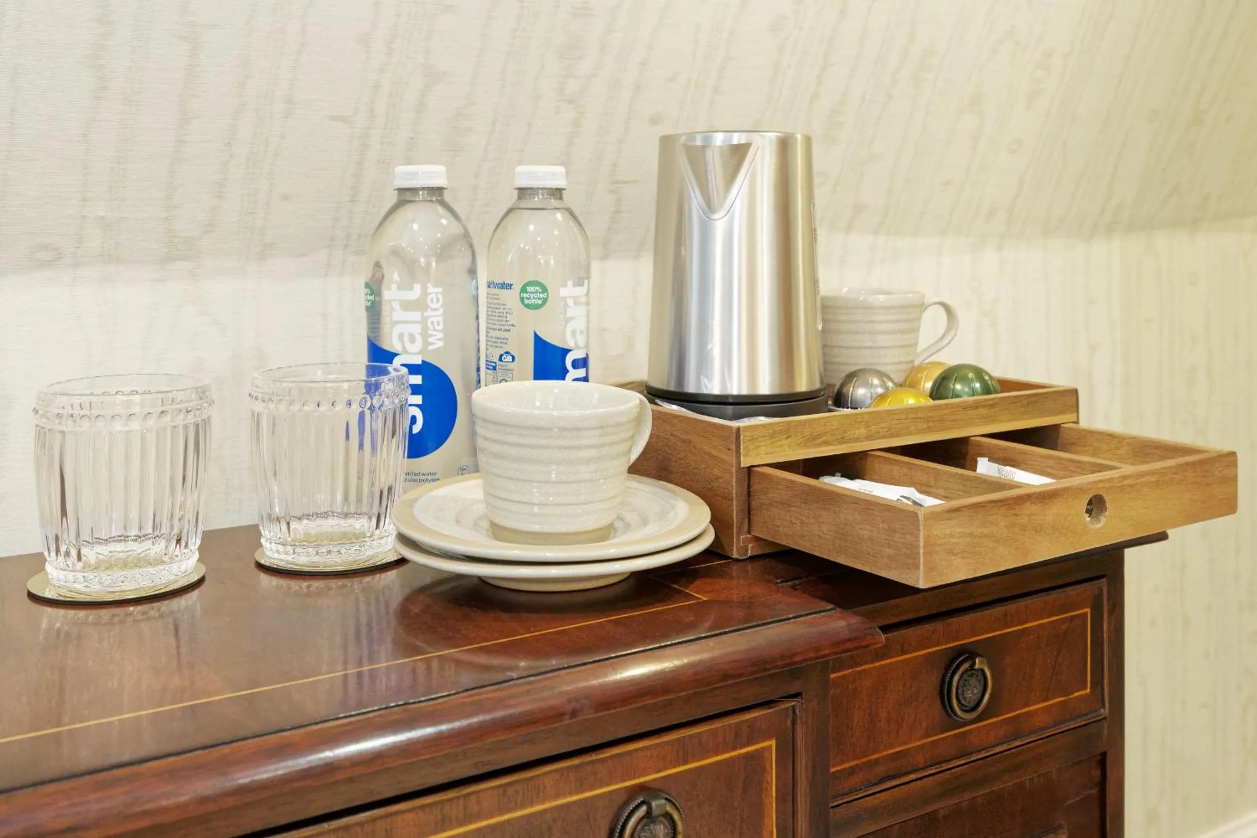 Coffee/tea facilities in Old Town House, Margate