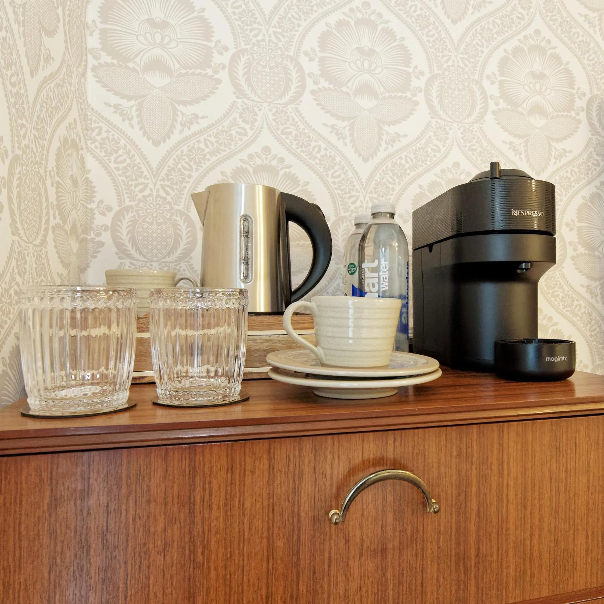 Coffee/tea facilities in Old Town House, Margate