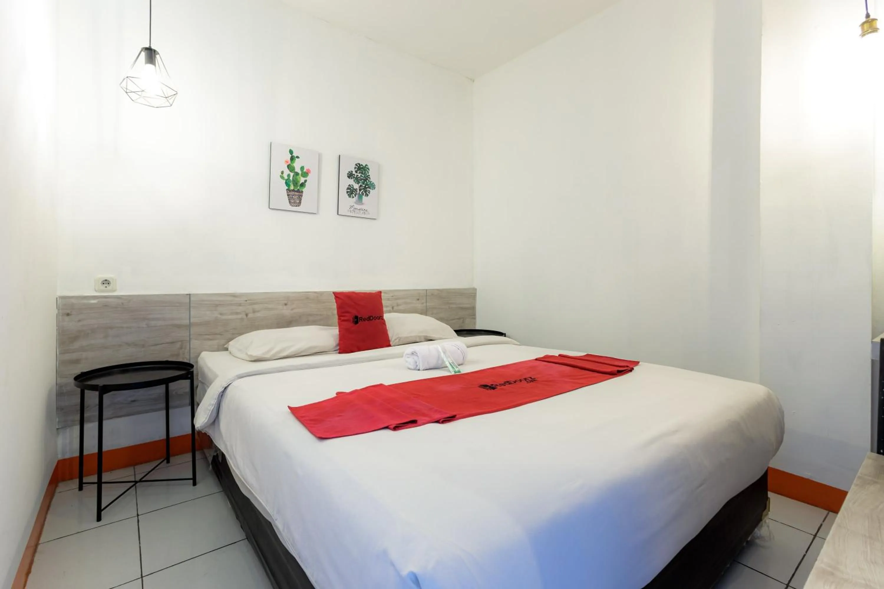 Bed in RedDoorz near Mangga Dua Mall