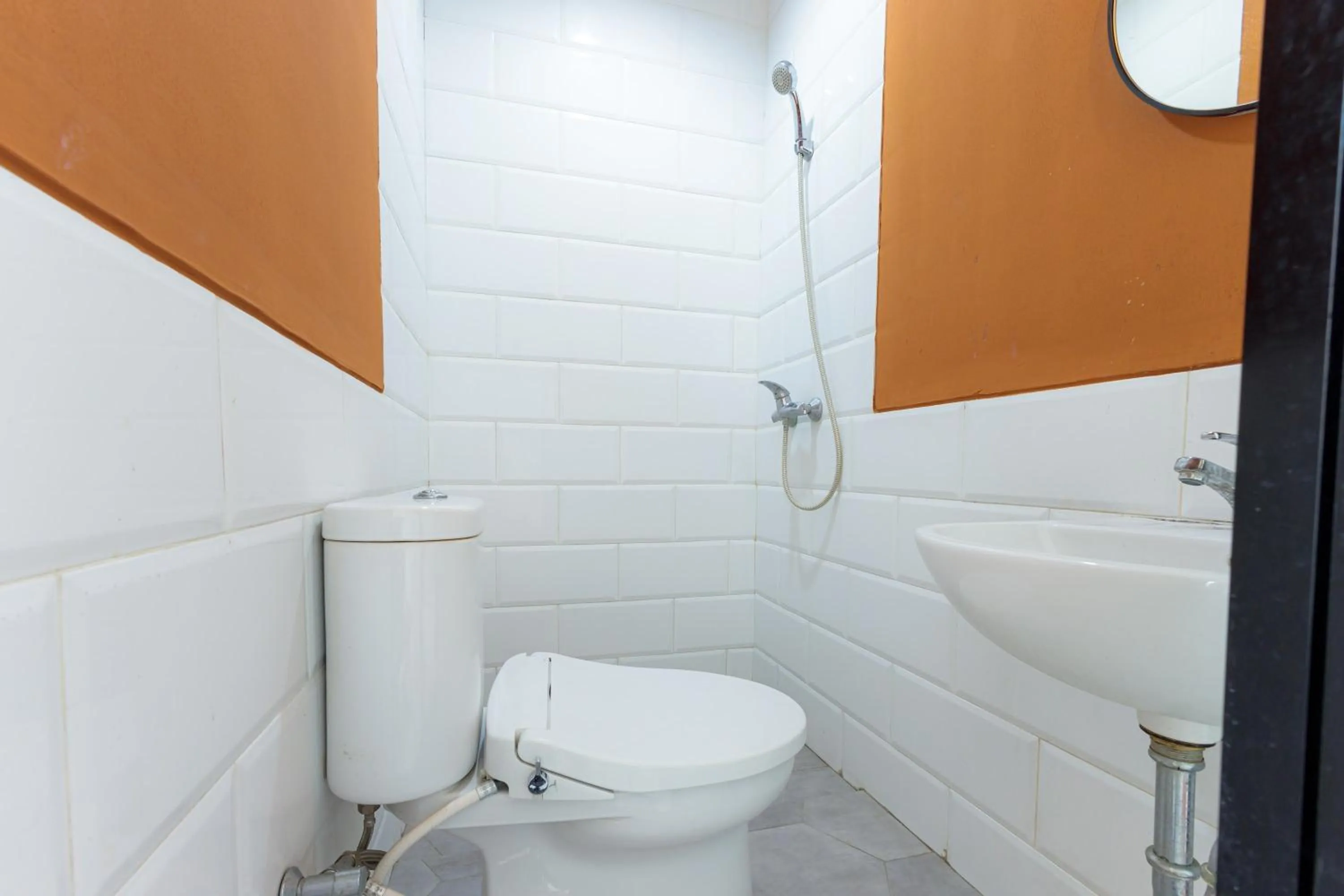 Bathroom in RedDoorz near Mangga Dua Mall