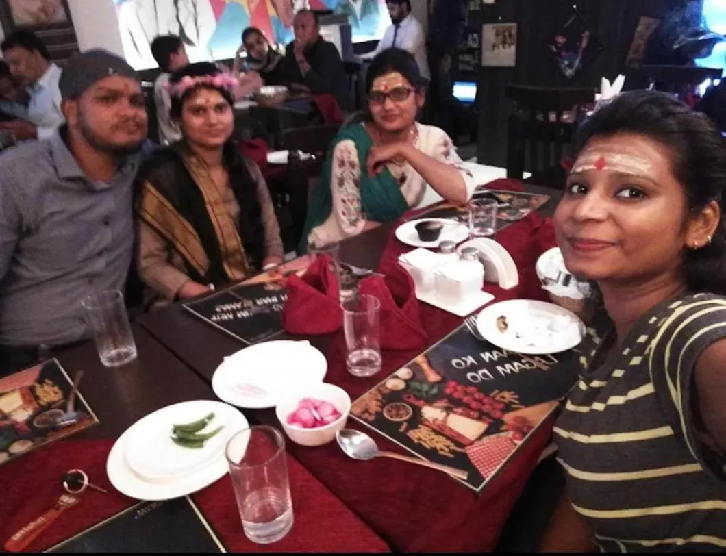 Restaurant/places to eat in Hotel Rajyashree Palace