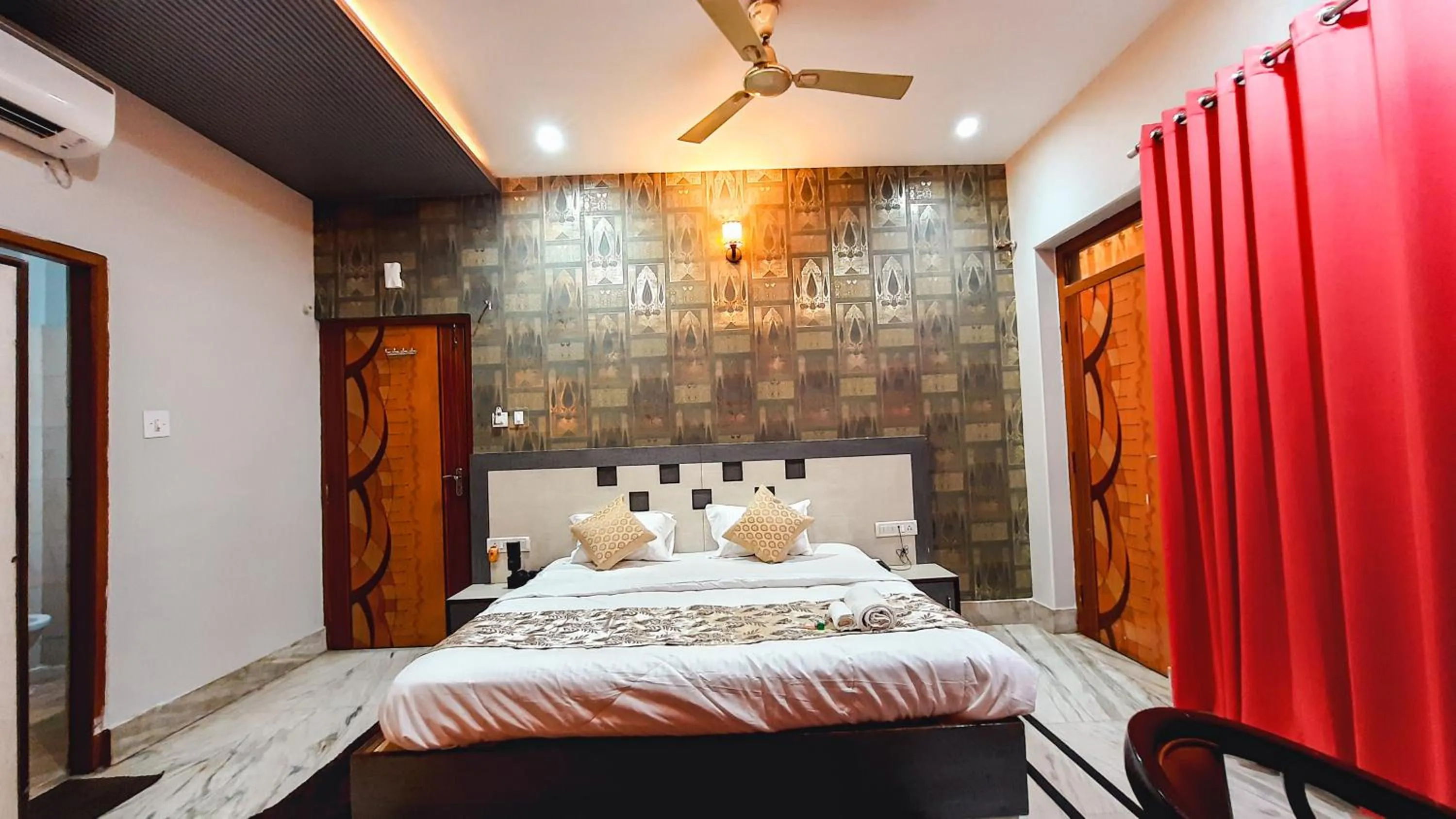 Photo of the whole room in Hotel Rajyashree Palace