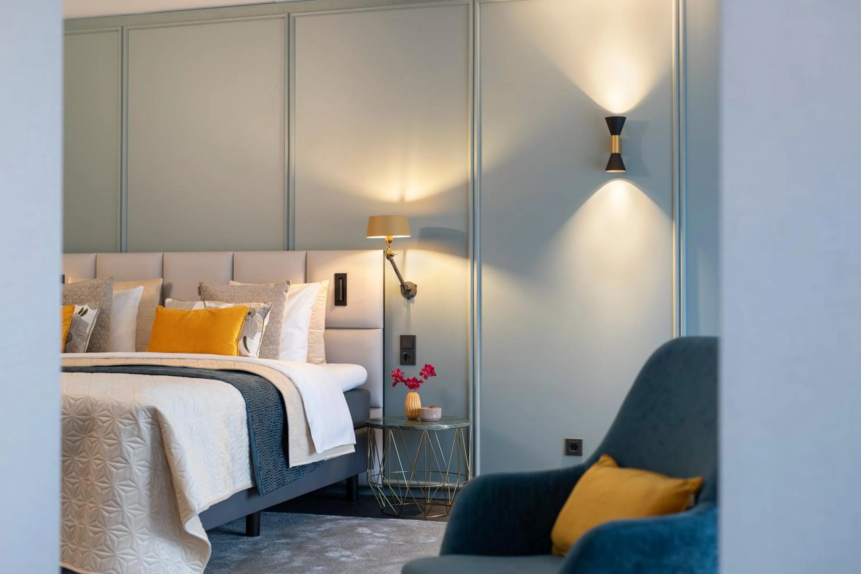 Bedroom, Bed in Bilderberg Hotel De Keizerskroon