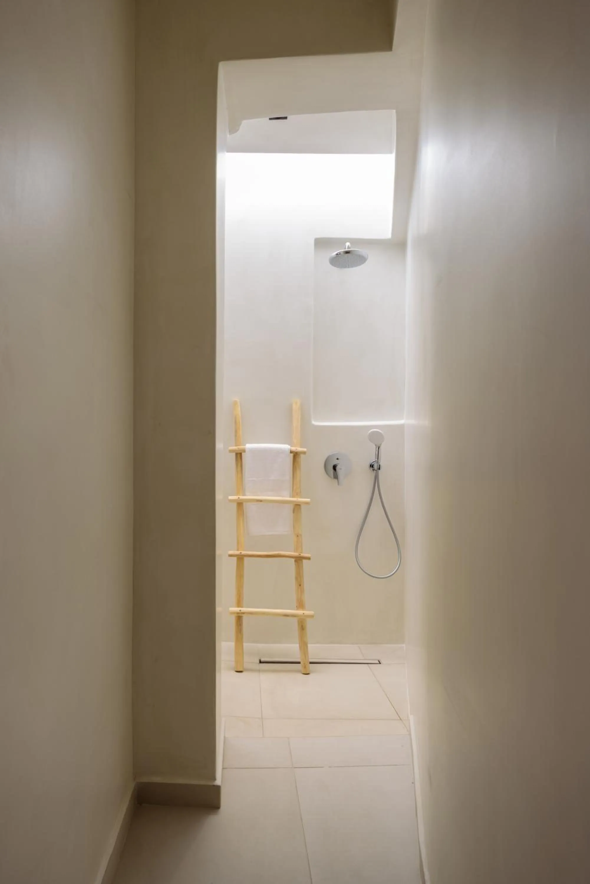 Shower in Ryolithos Suites