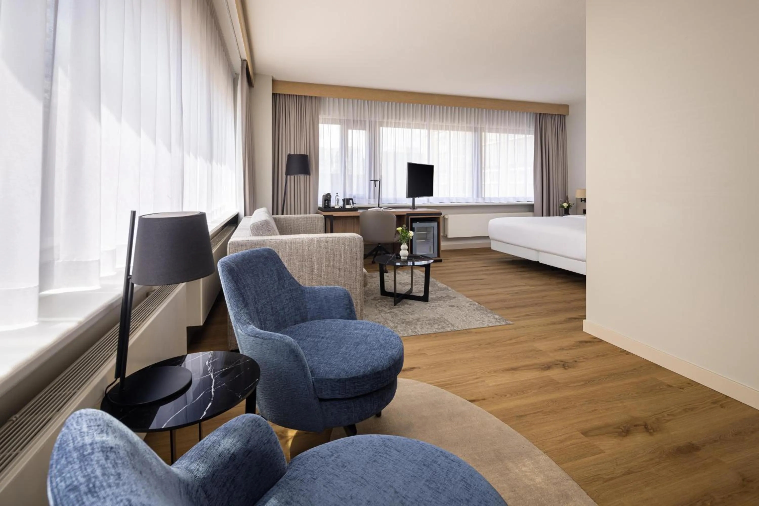 Bedroom in NH Atlanta Rotterdam Hotel