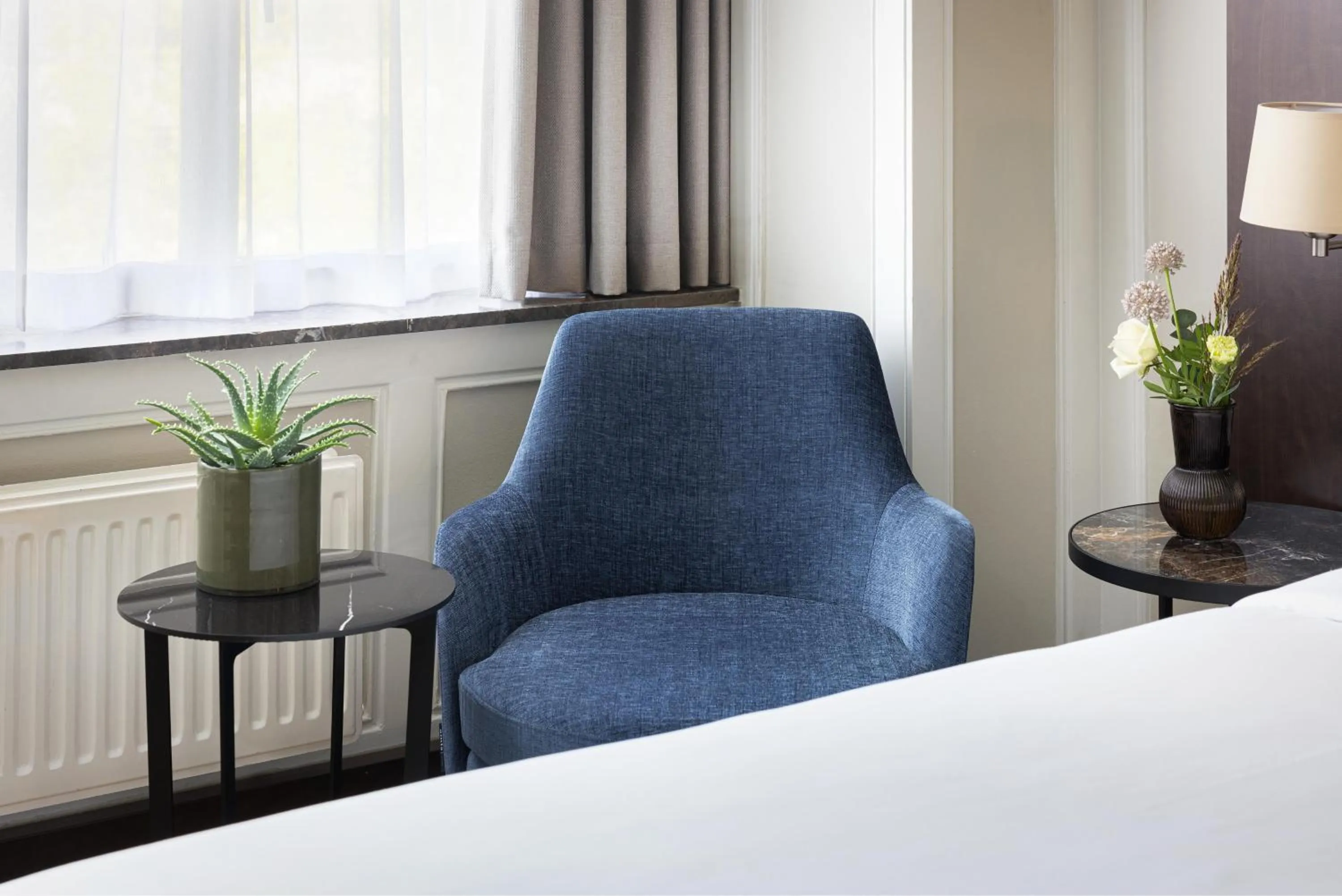 Bedroom, Bed in NH Atlanta Rotterdam Hotel