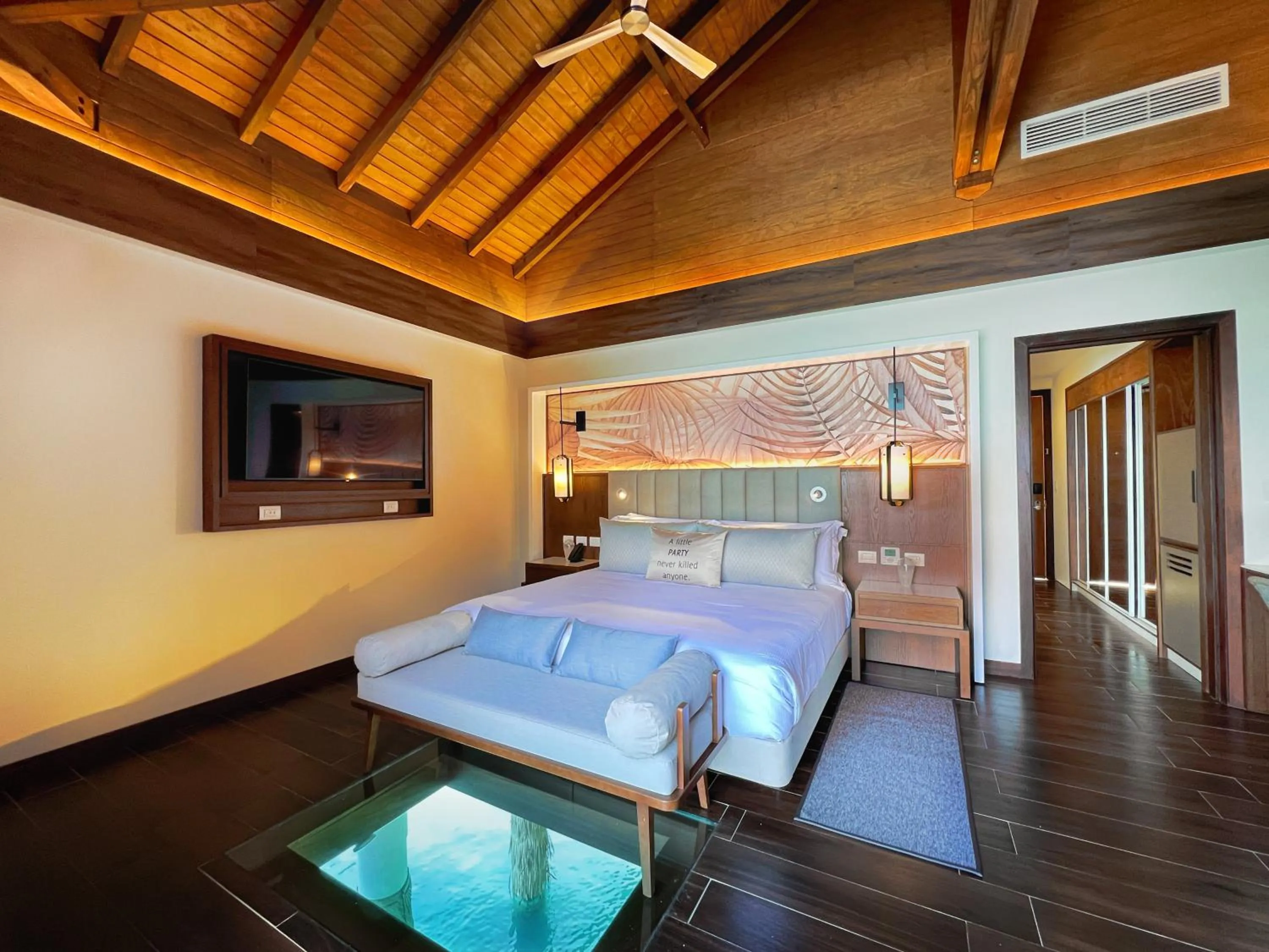 Bed in Royalton CHIC Antigua, An Autograph Collection All-Inclusive Resort - Adults Only